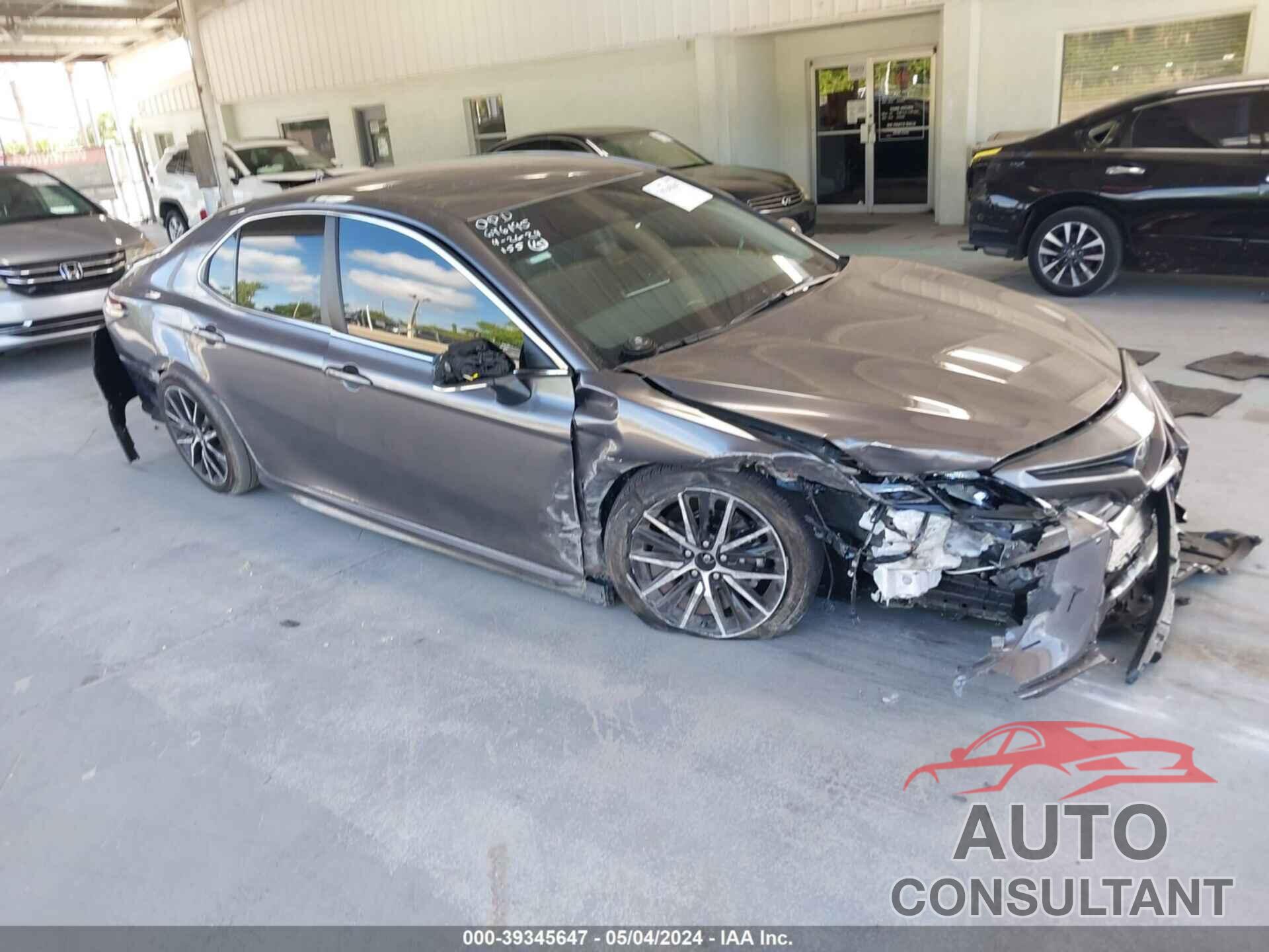 TOYOTA CAMRY 2023 - 4T1G11AK8PU147649