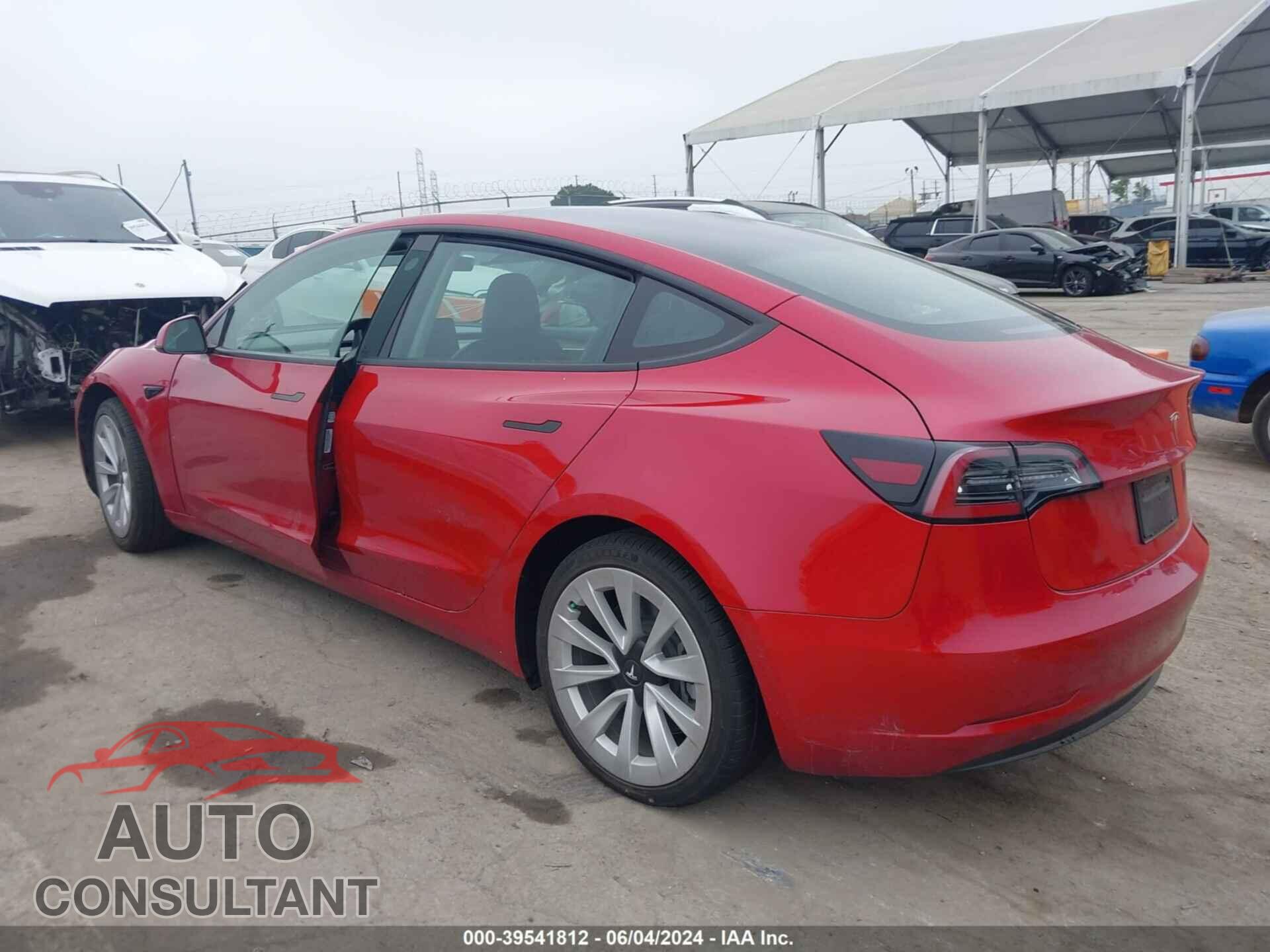 TESLA MODEL 3 2022 - 5YJ3E1EA7NF286086