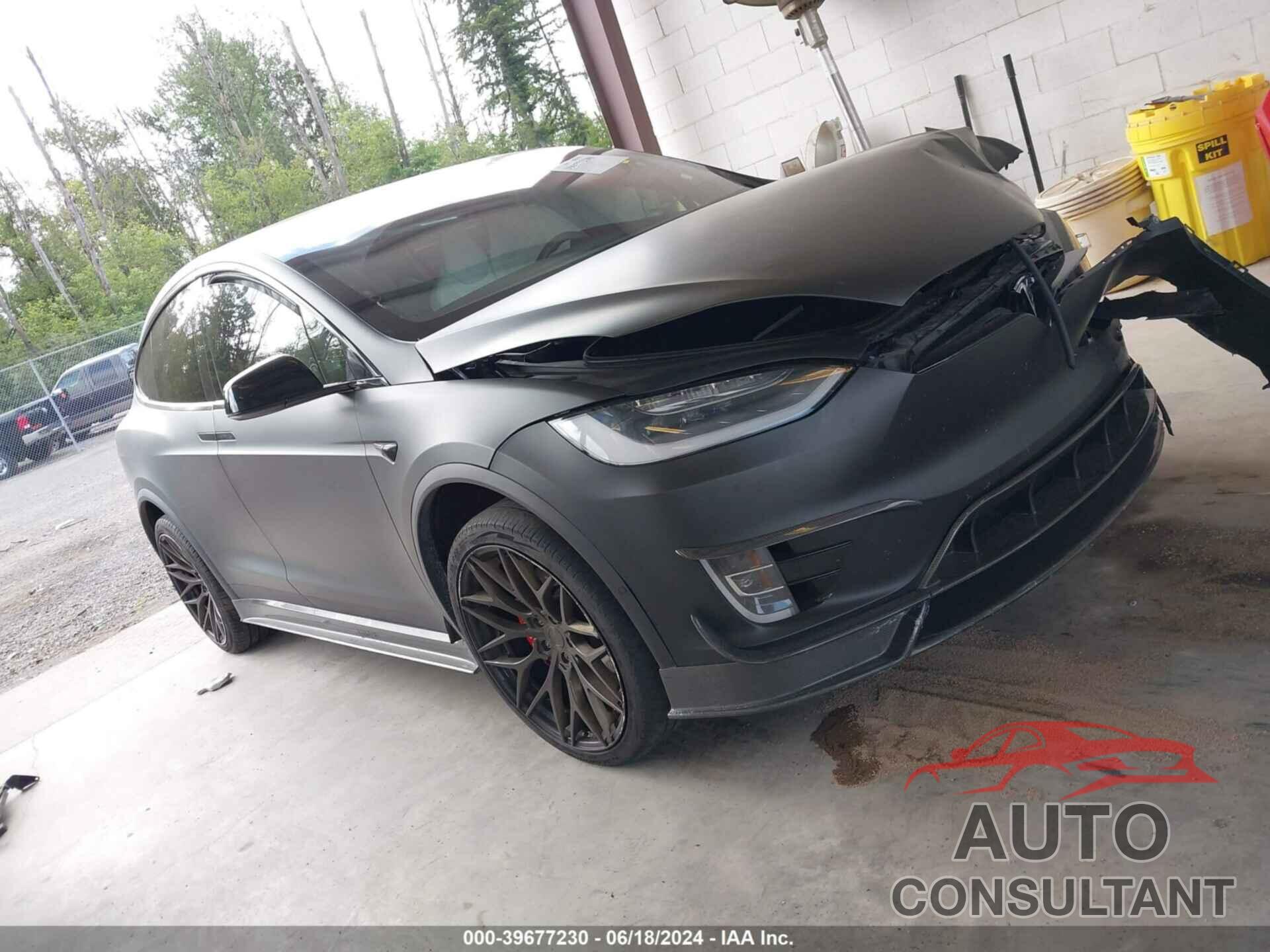 TESLA MODEL X 2019 - 5YJXCBE4XKF185305