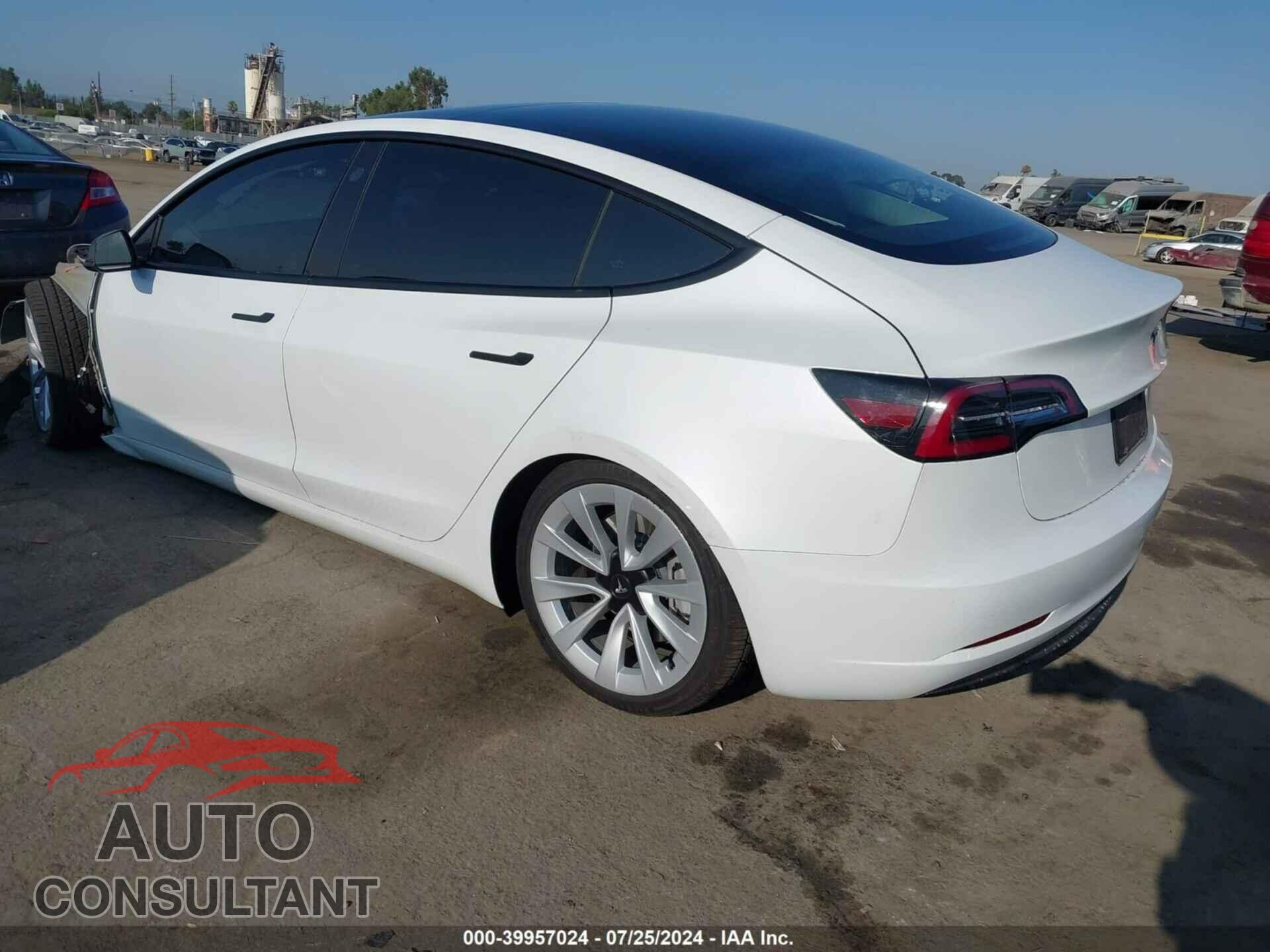 TESLA MODEL 3 2023 - 5YJ3E1EA0PF450345