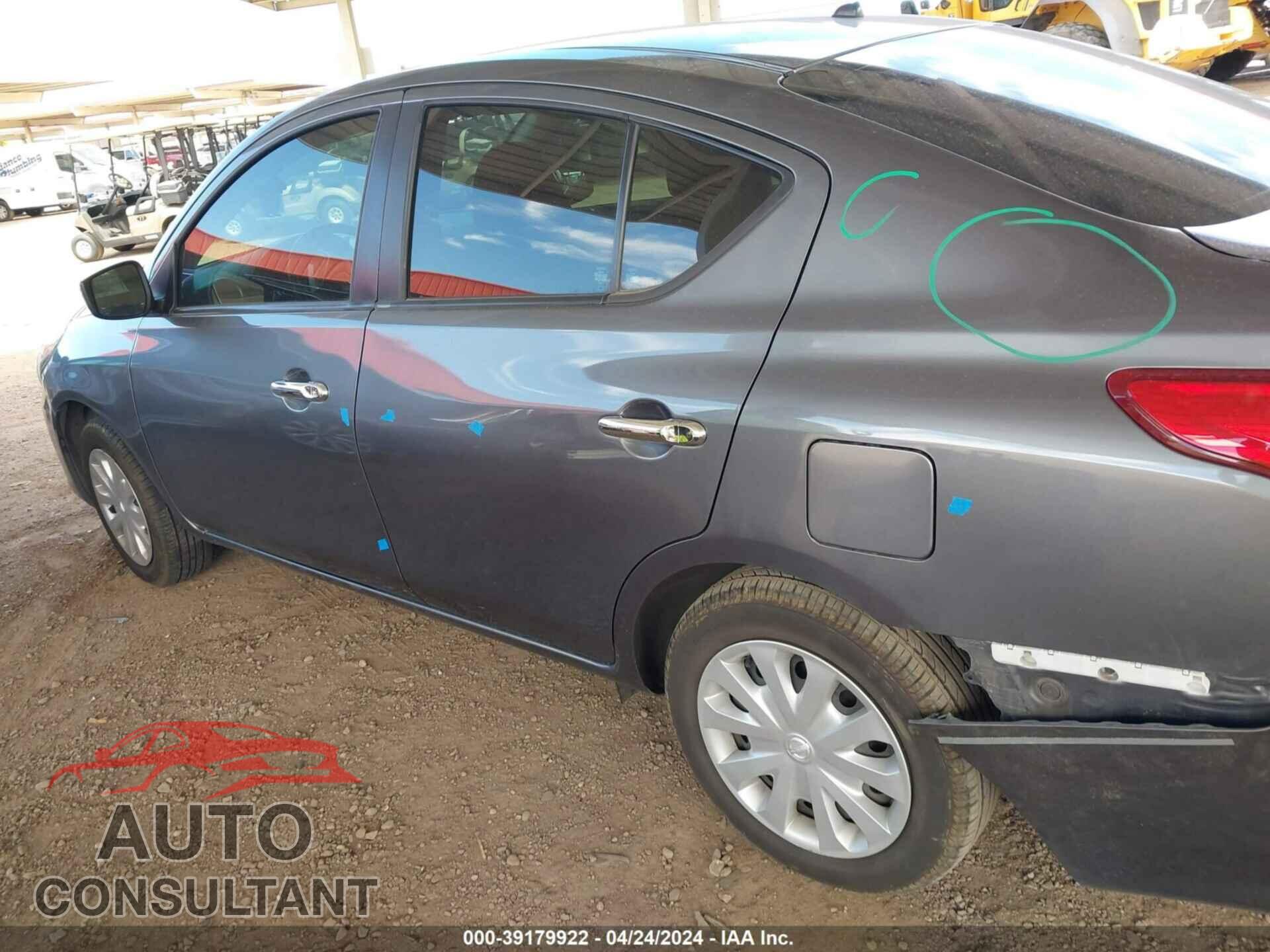 NISSAN VERSA 2019 - 3N1CN7AP3KL877965