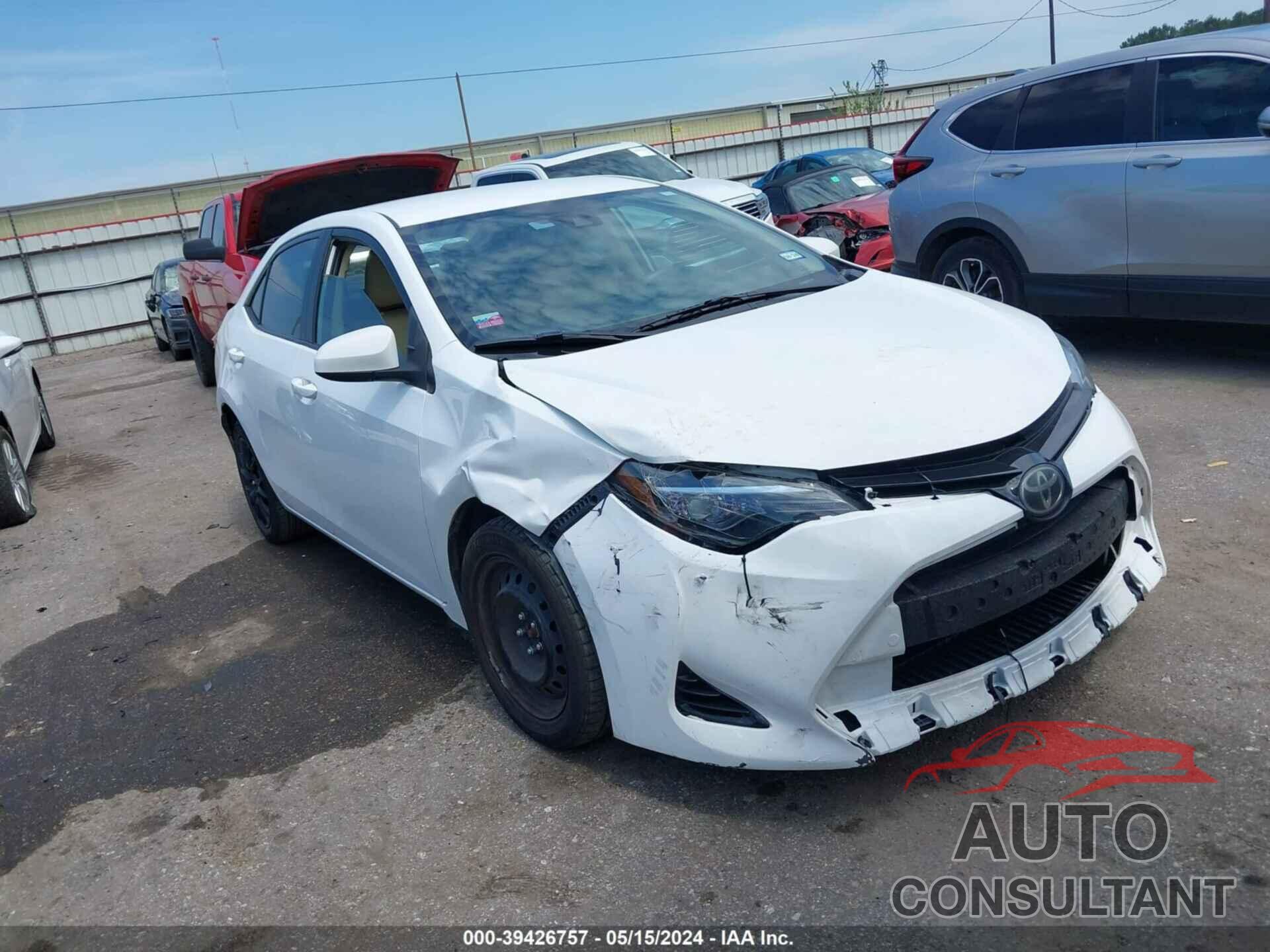 TOYOTA COROLLA 2018 - 2T1BURHE8JC003012