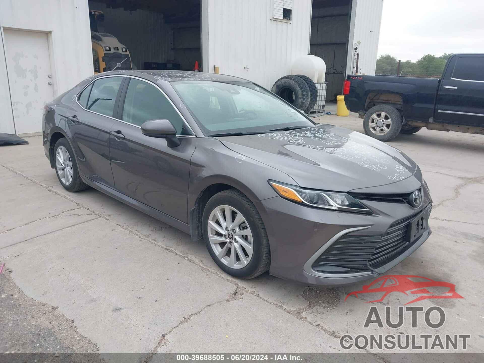 TOYOTA CAMRY 2024 - 4T1C11AKXRU215080