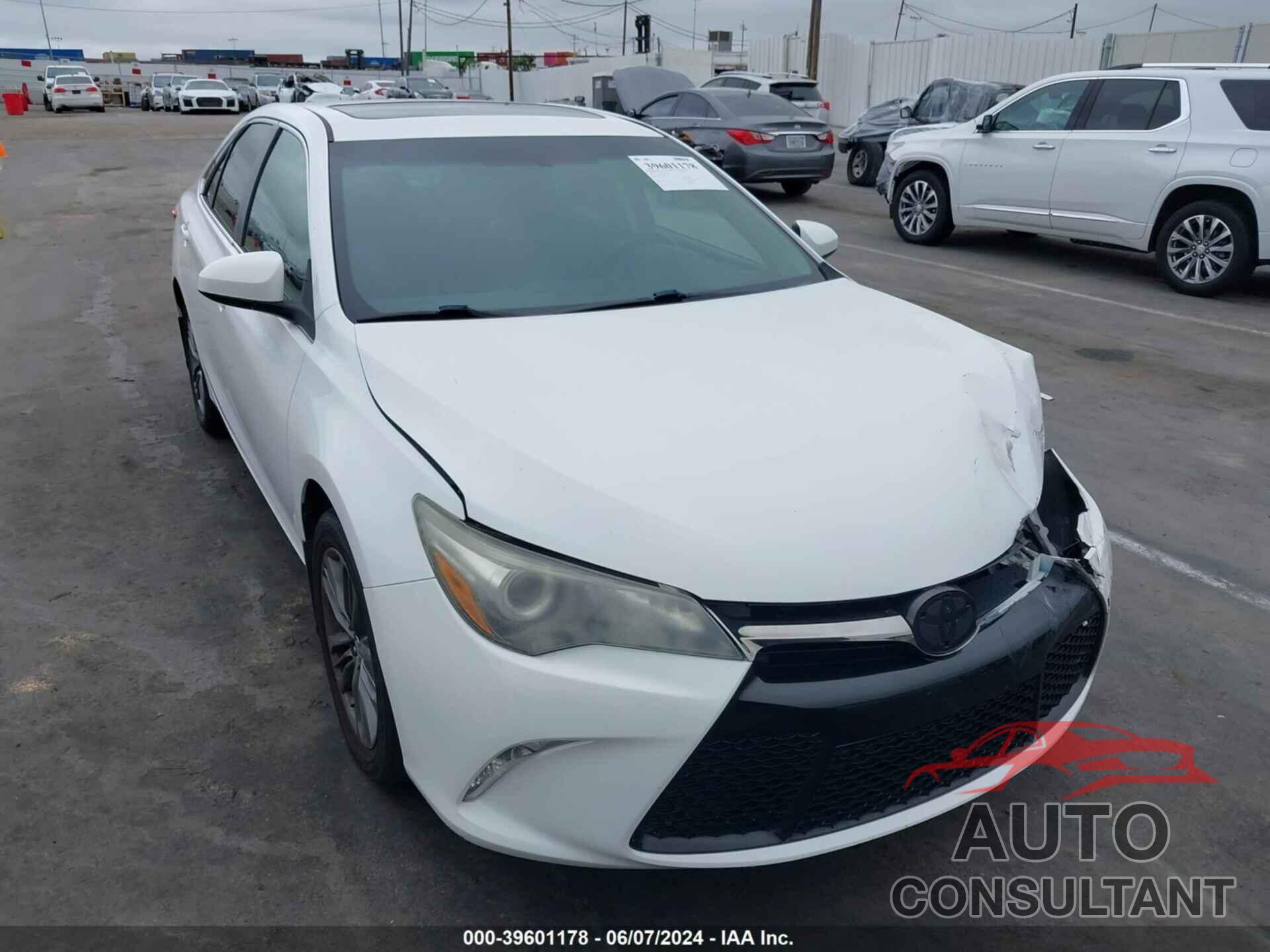 TOYOTA CAMRY 2016 - 4T1BF1FK3GU166002