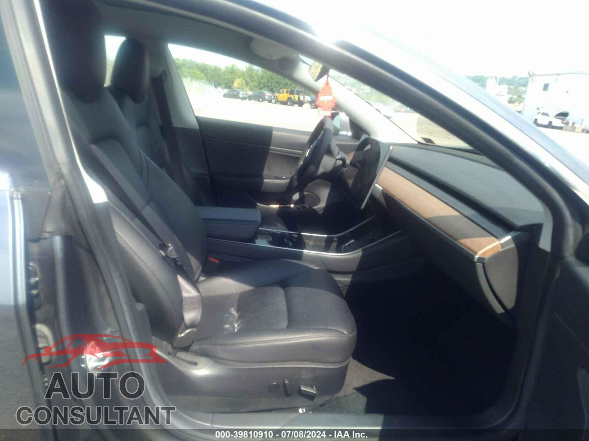 TESLA MODEL 3 2019 - 5YJ3E1EA5KF416135