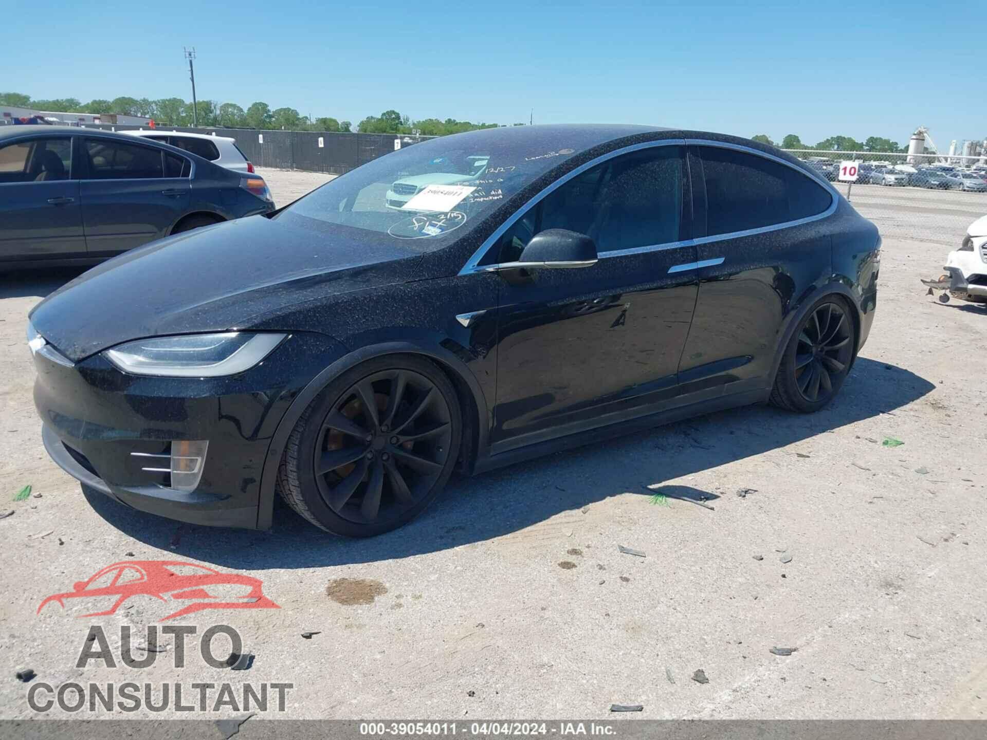 TESLA MODEL X 2016 - 5YJXCBE21GF023813