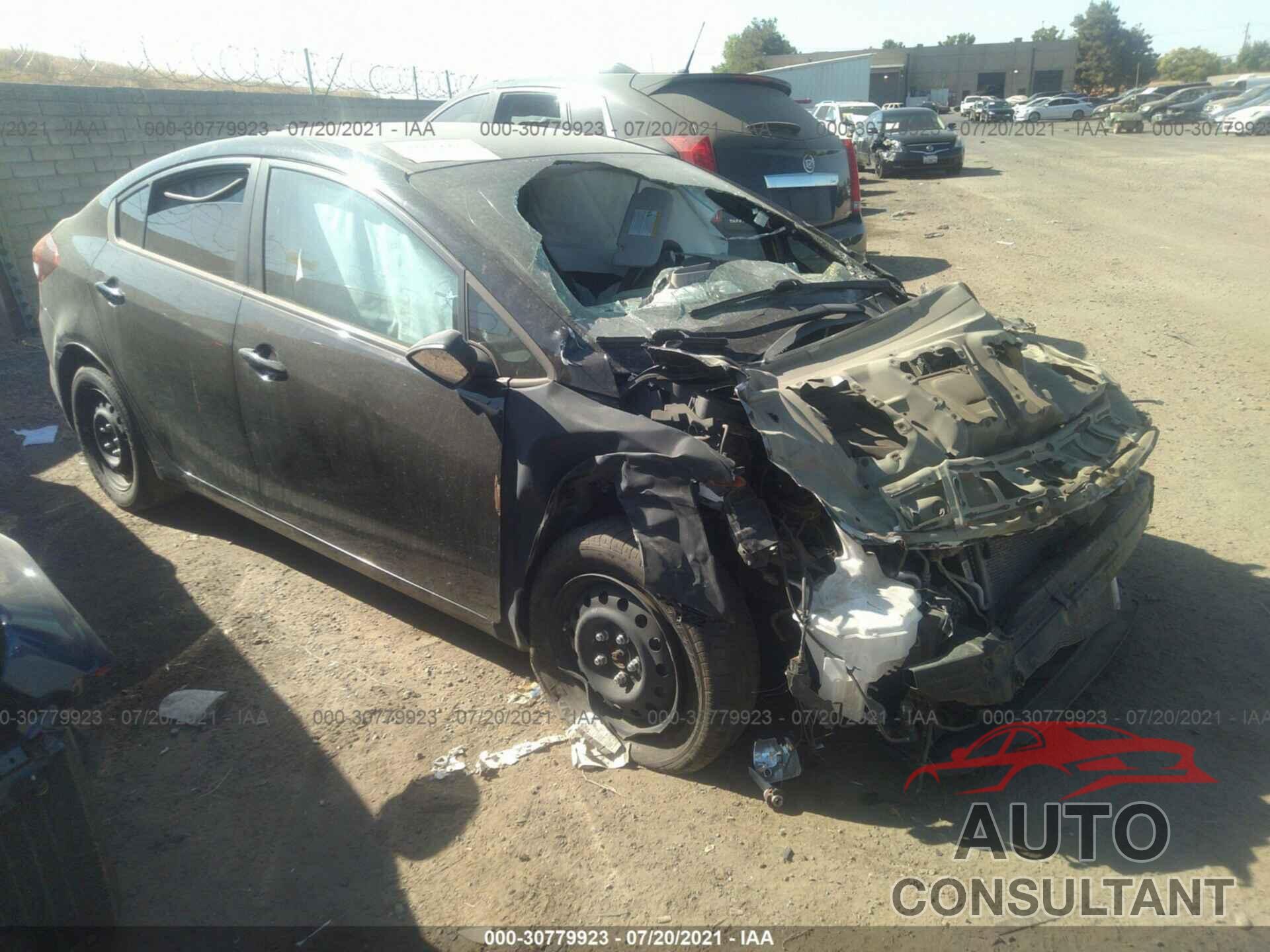KIA FORTE 2018 - 3KPFK4A72JE253160