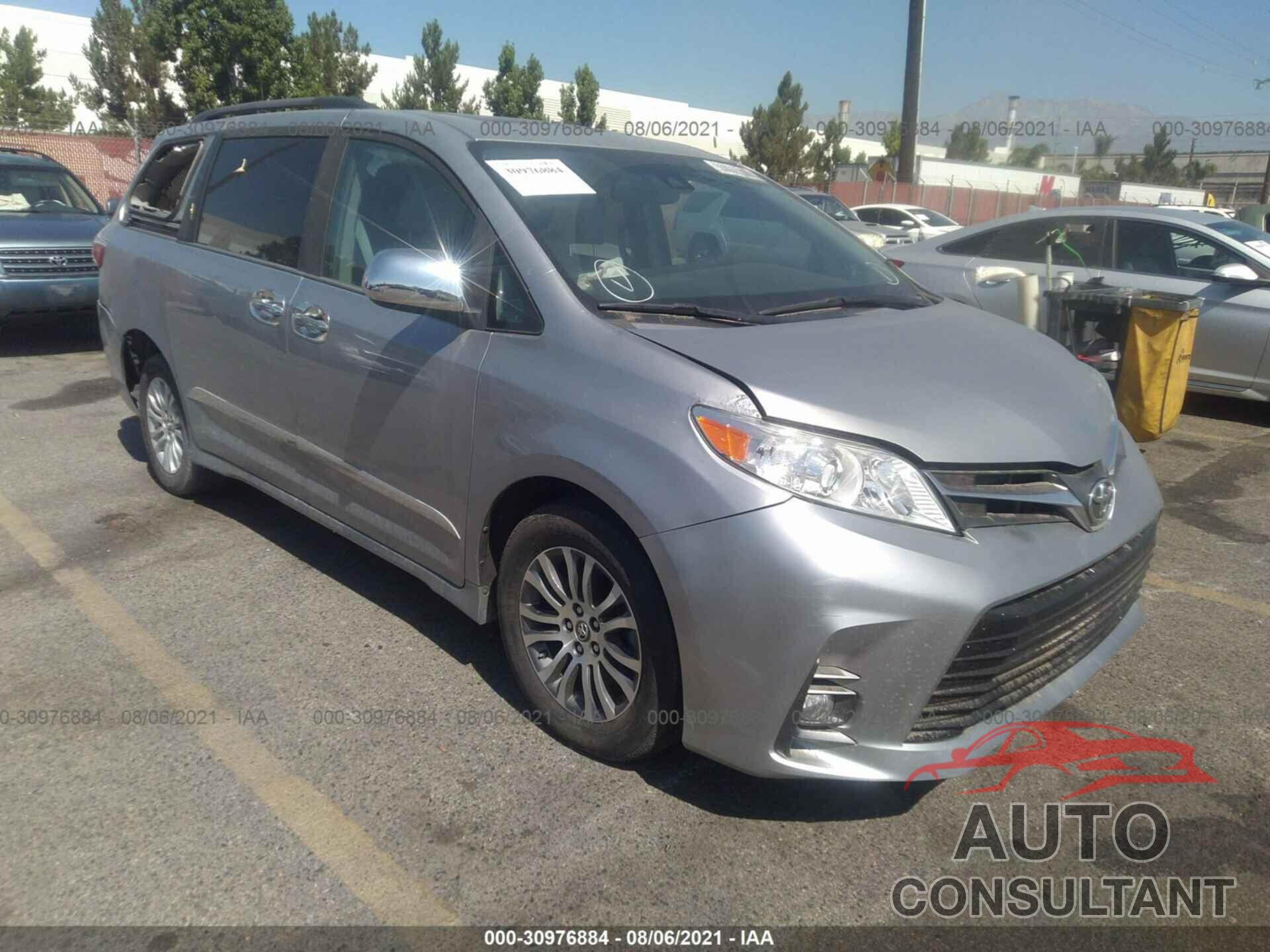 TOYOTA SIENNA 2018 - 5TDYZ3DCXJS951805