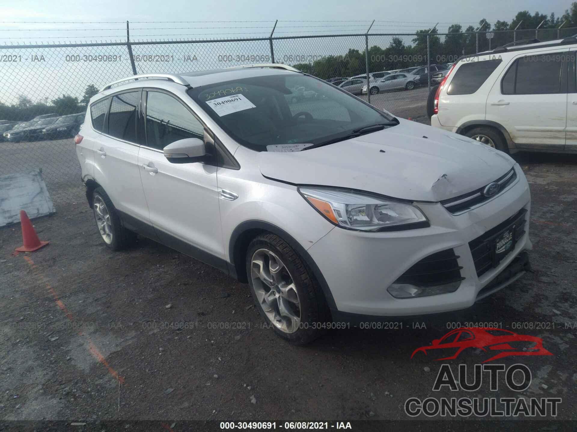 FORD ESCAPE 2016 - 1FMCU0J90GUC76465