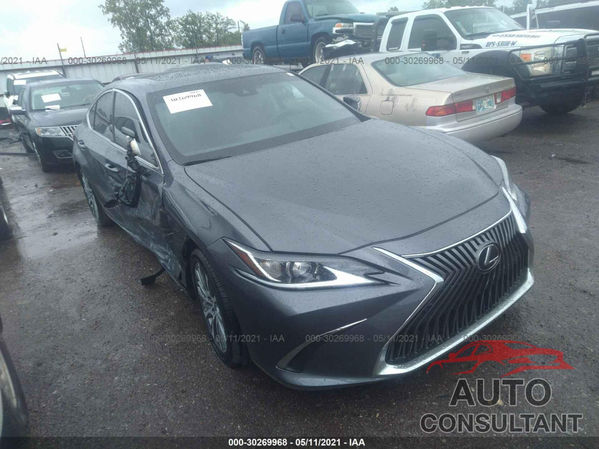 LEXUS ES 2019 - 58ABZ1B15KU016995