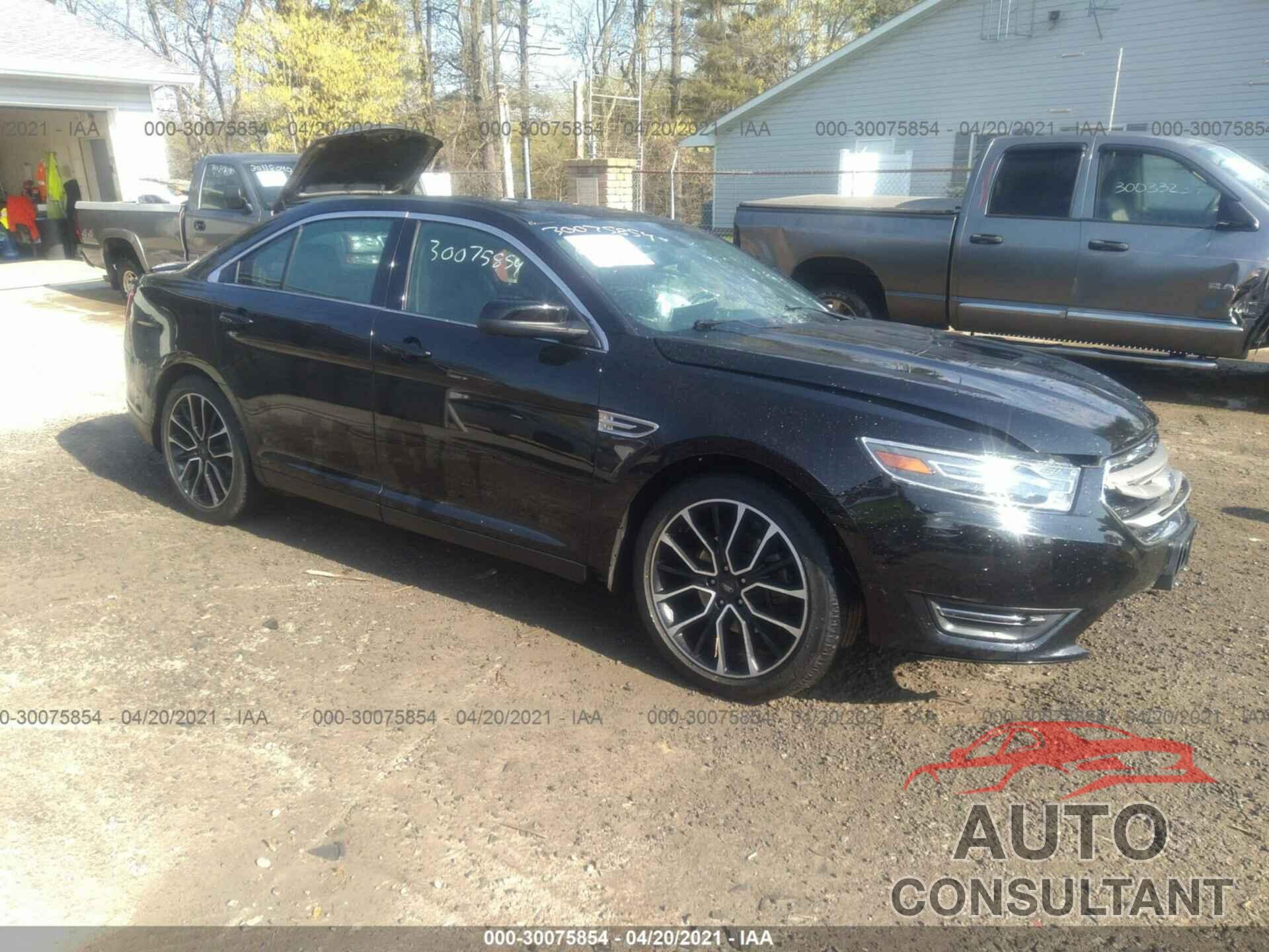 FORD TAURUS 2017 - 1FAHP2H82HG110416