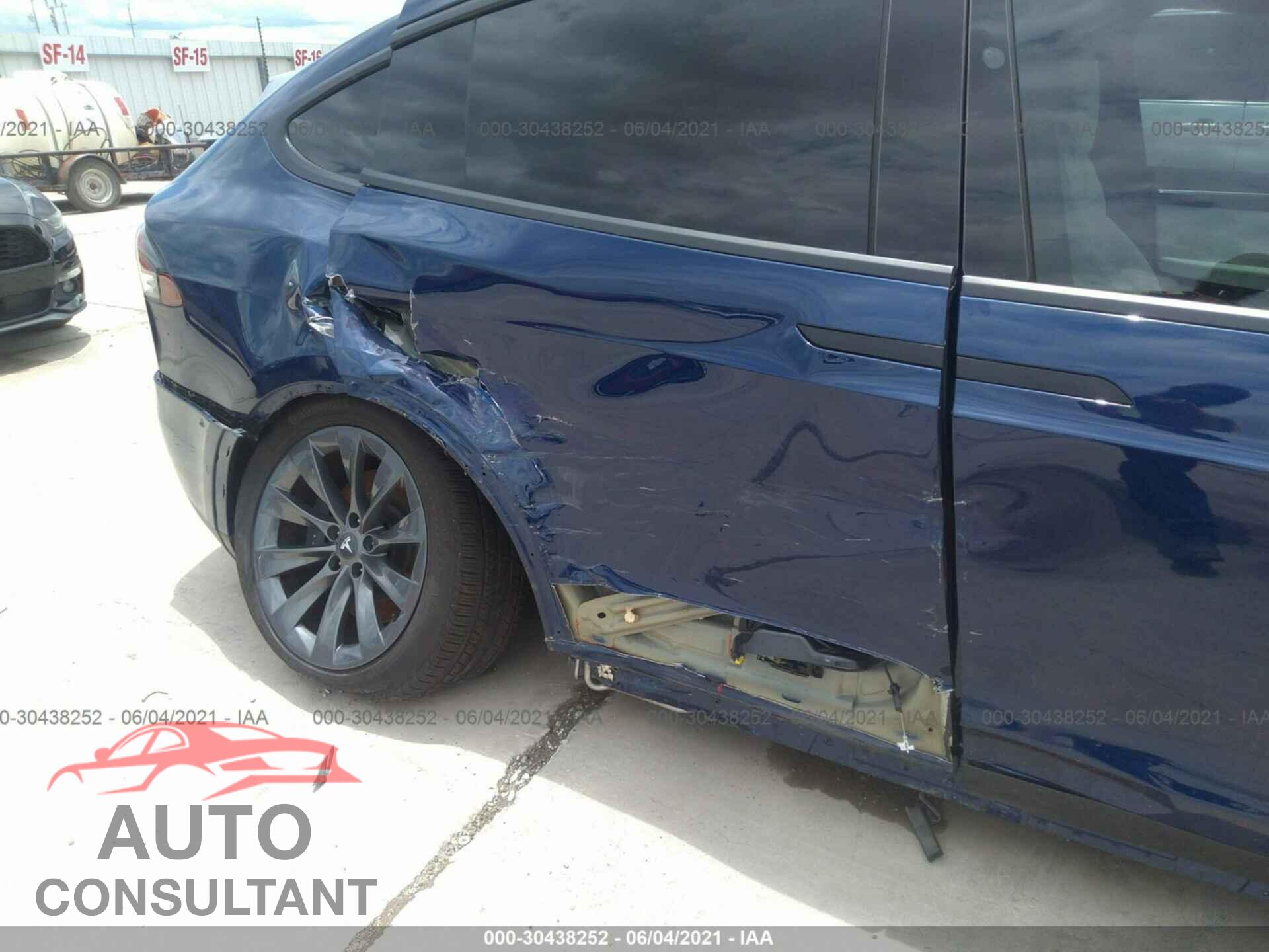 TESLA MODEL X 2018 - 5YJXCBE23JF089531
