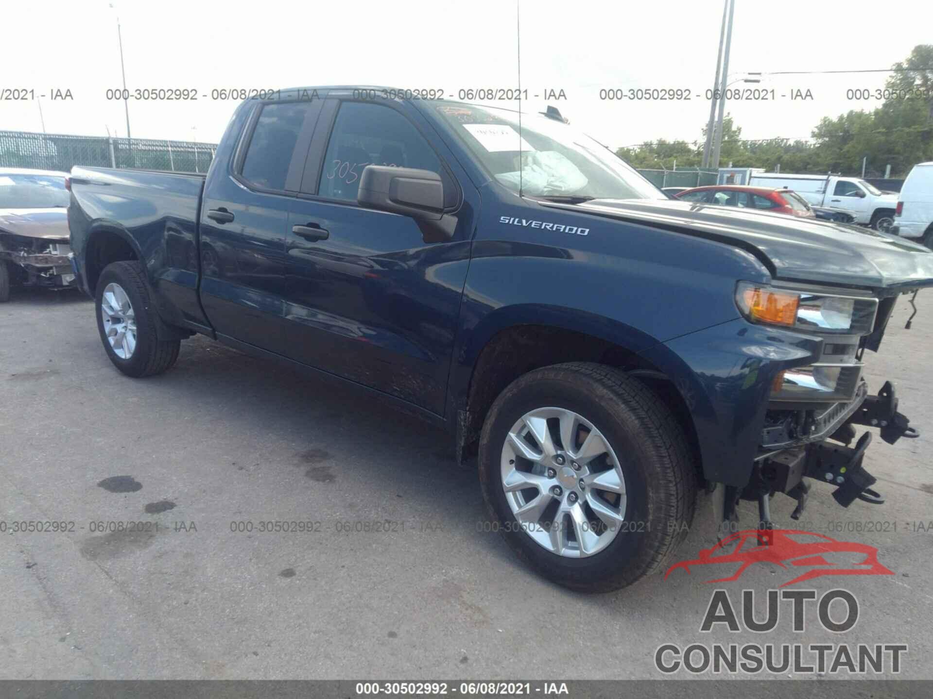 CHEVROLET SILVERADO 1500 2020 - 1GCRYBEK9LZ308130