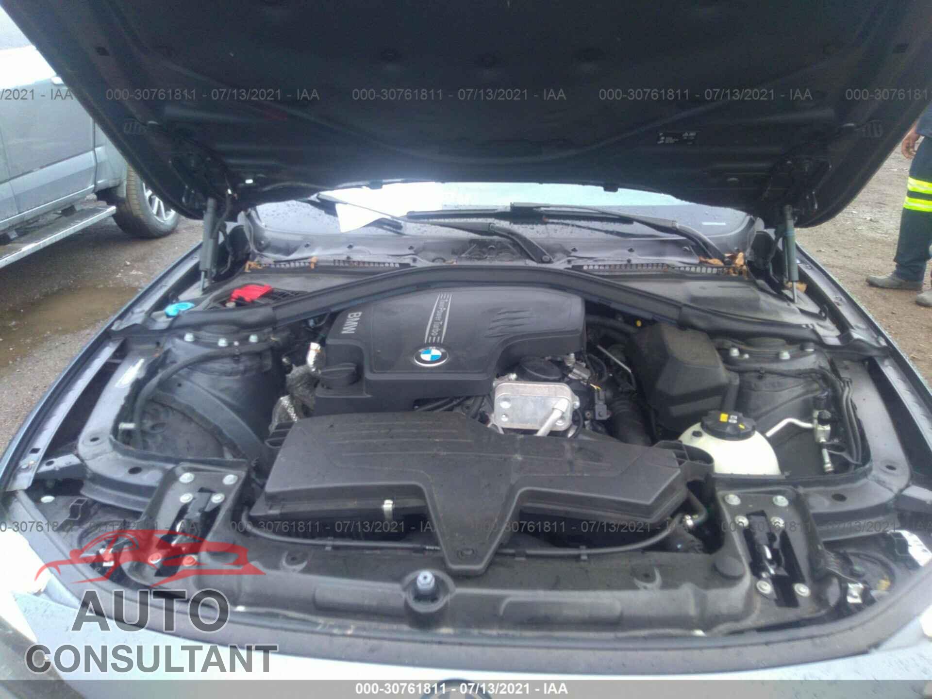 BMW 3 SERIES 2016 - WBA8E5G59GNU20949