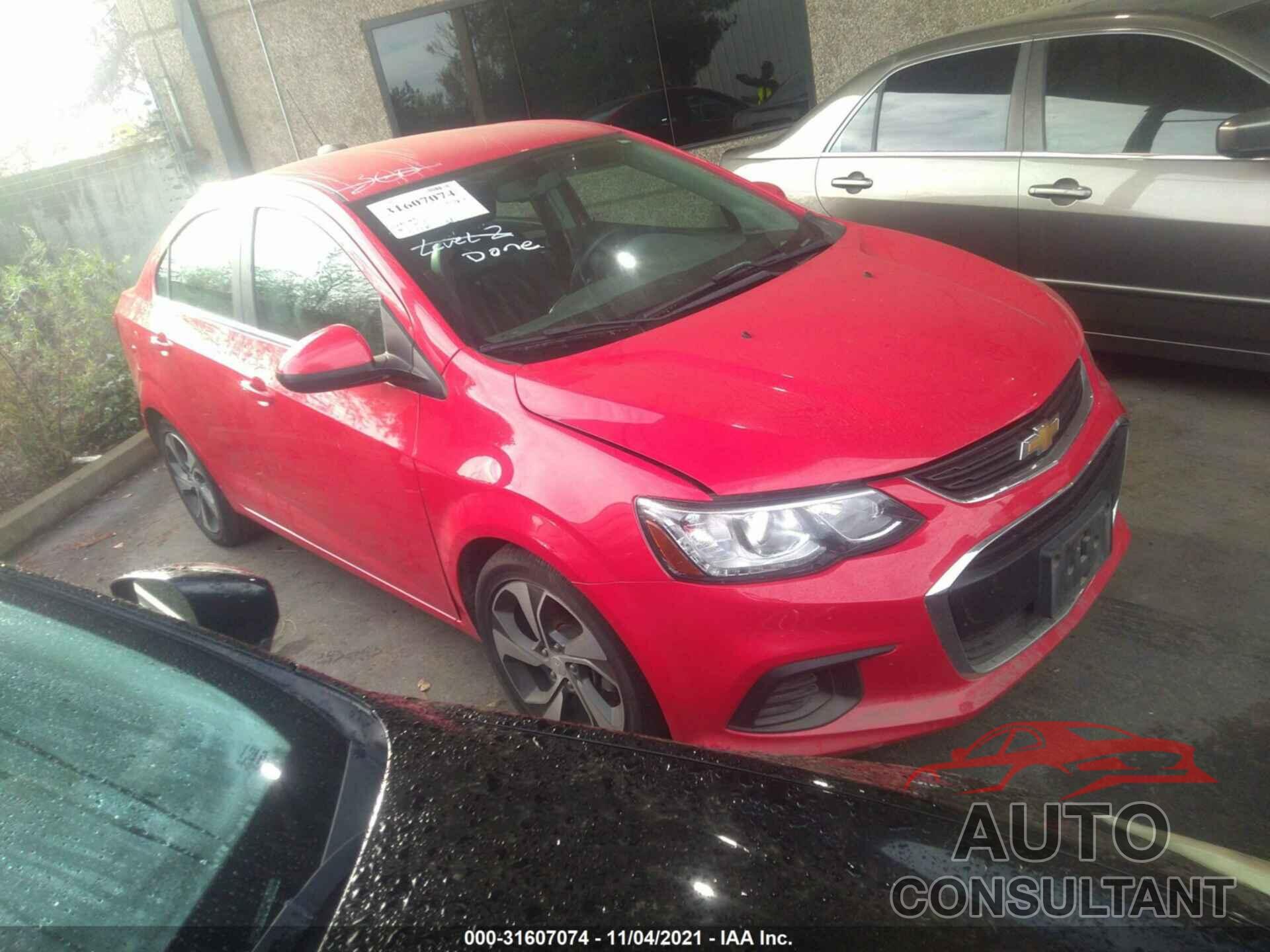 CHEVROLET SONIC 2018 - 1G1JF5SB9J4106061