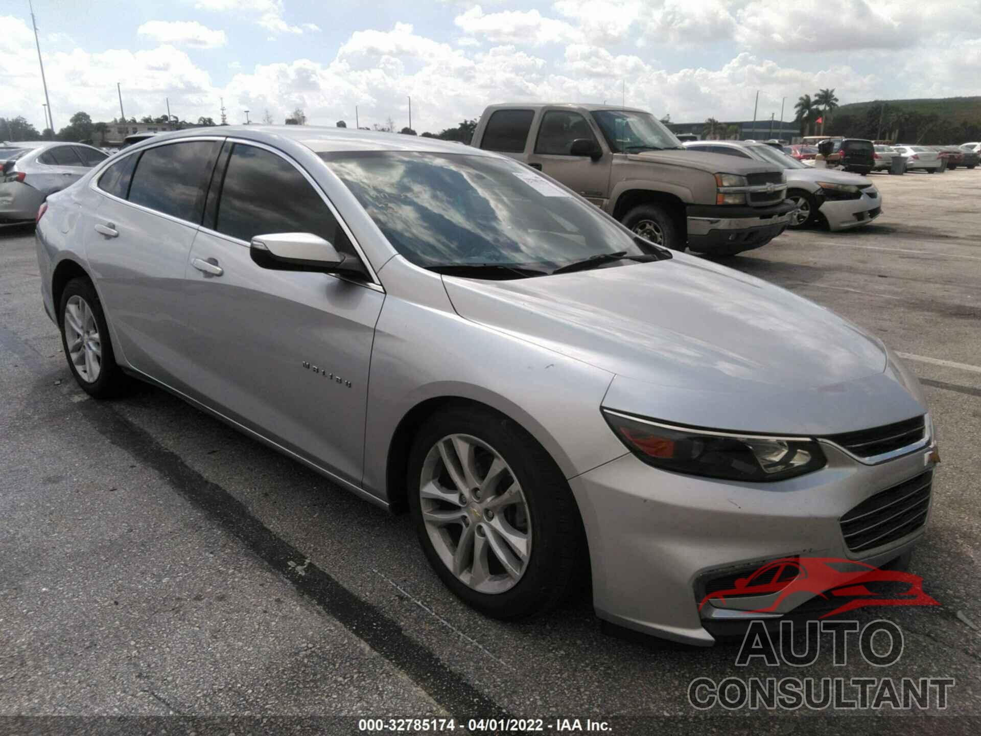 CHEVROLET MALIBU 2016 - 1G1ZE5ST9GF203935
