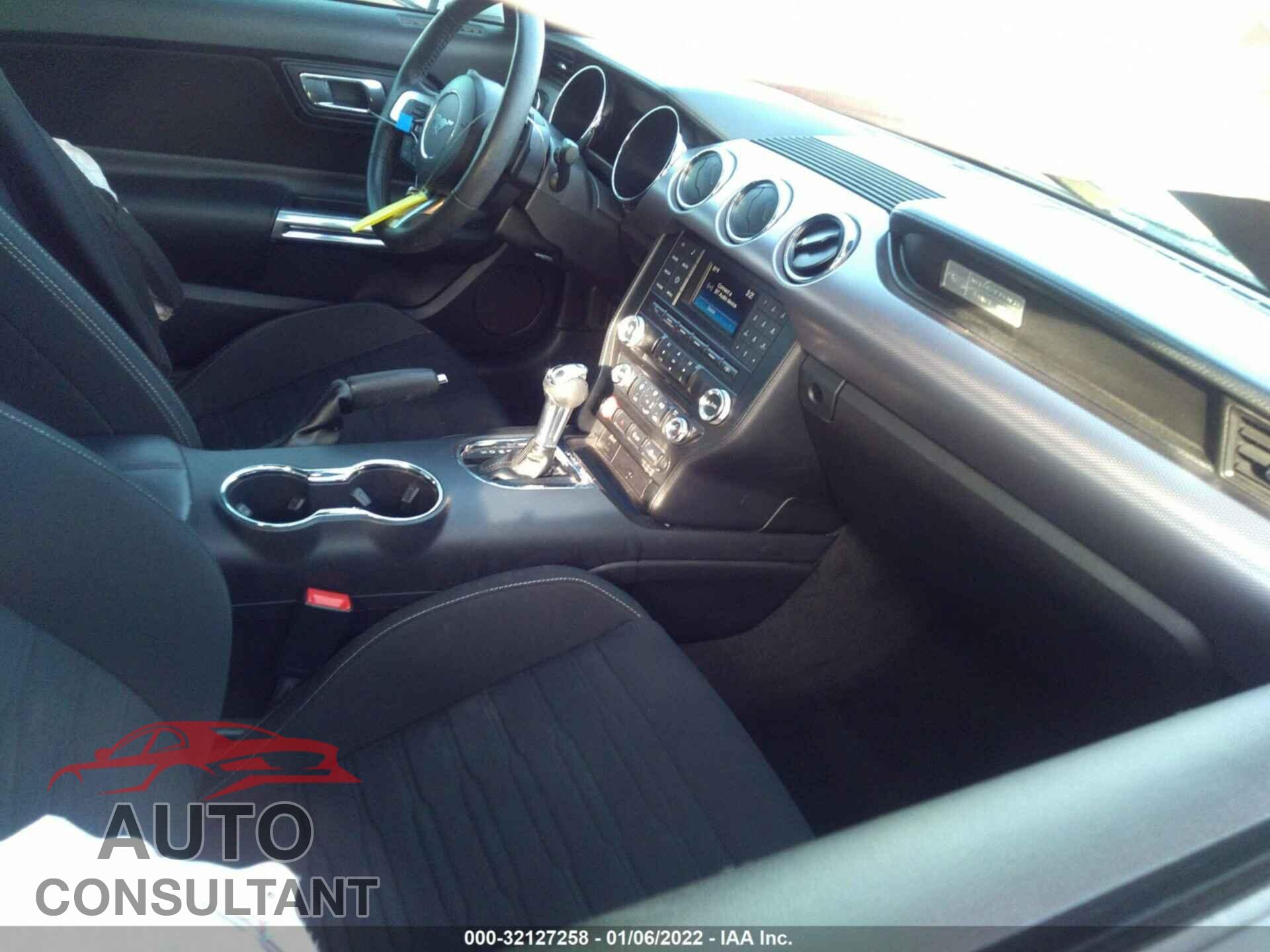 FORD MUSTANG 2017 - 1FA6P8TH5H5333983