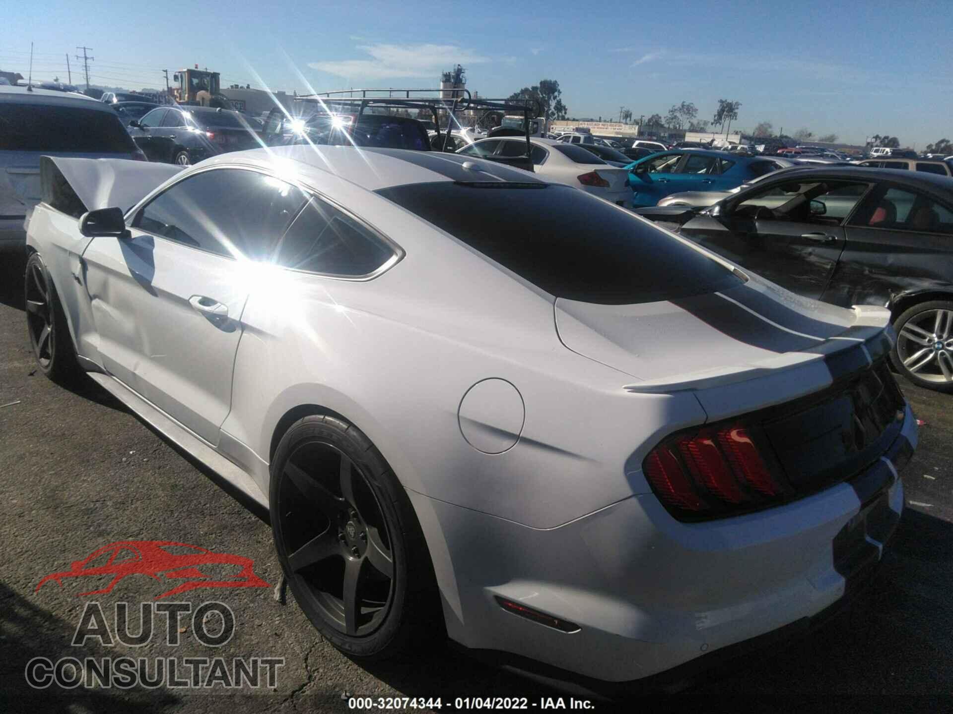 FORD MUSTANG 2019 - 1FA6P8CF7K5197734