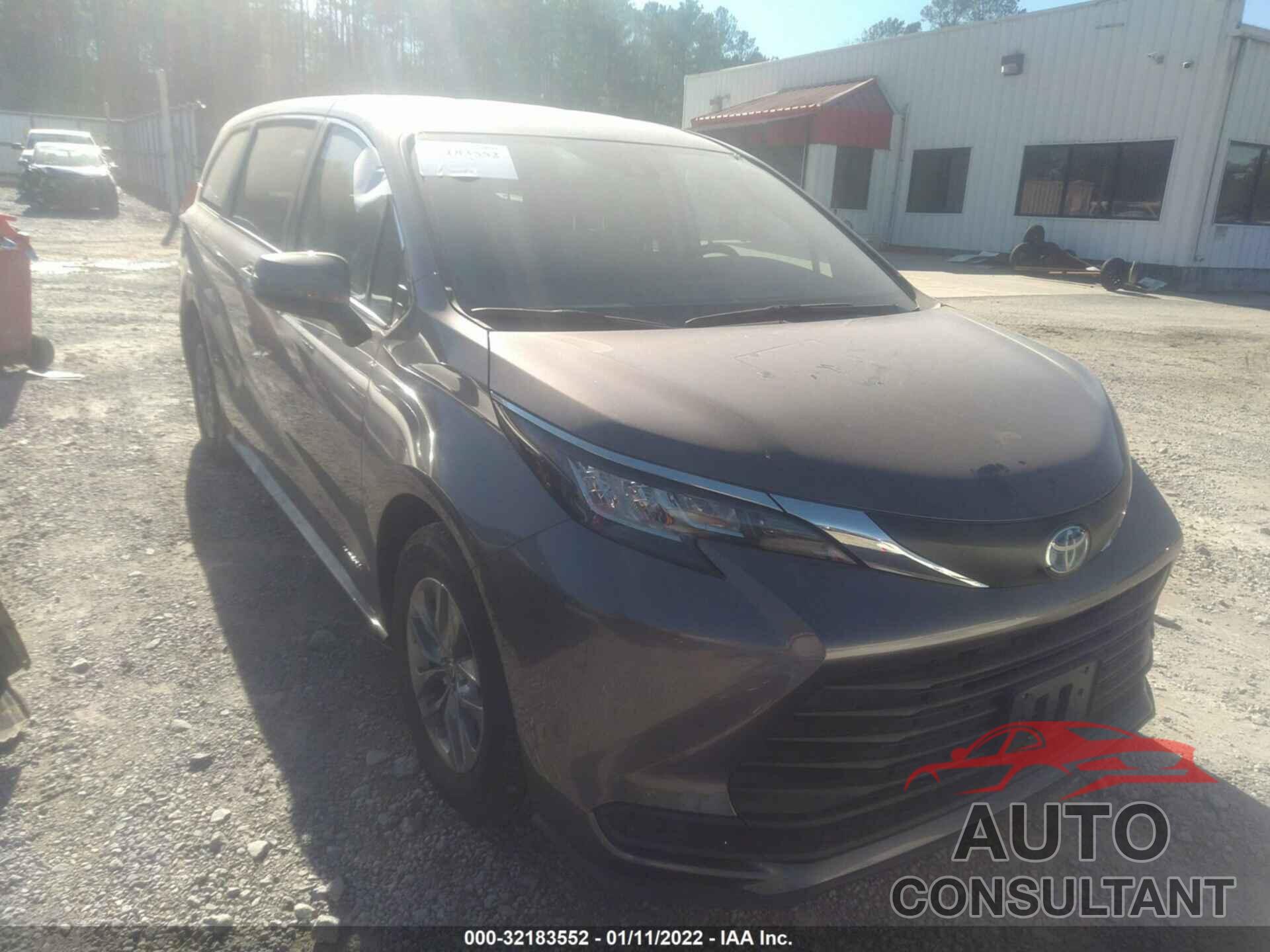 TOYOTA SIENNA 2021 - 5TDKRKEC7MS047672