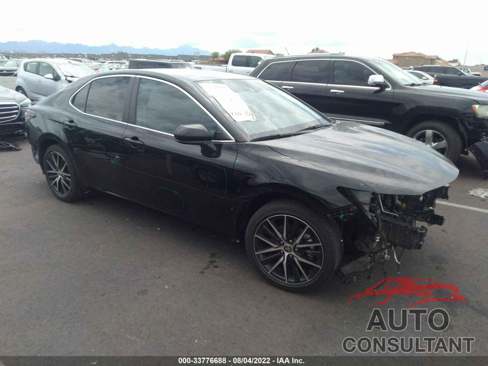 TOYOTA CAMRY 2021 - 4T1G11AK3MU565712
