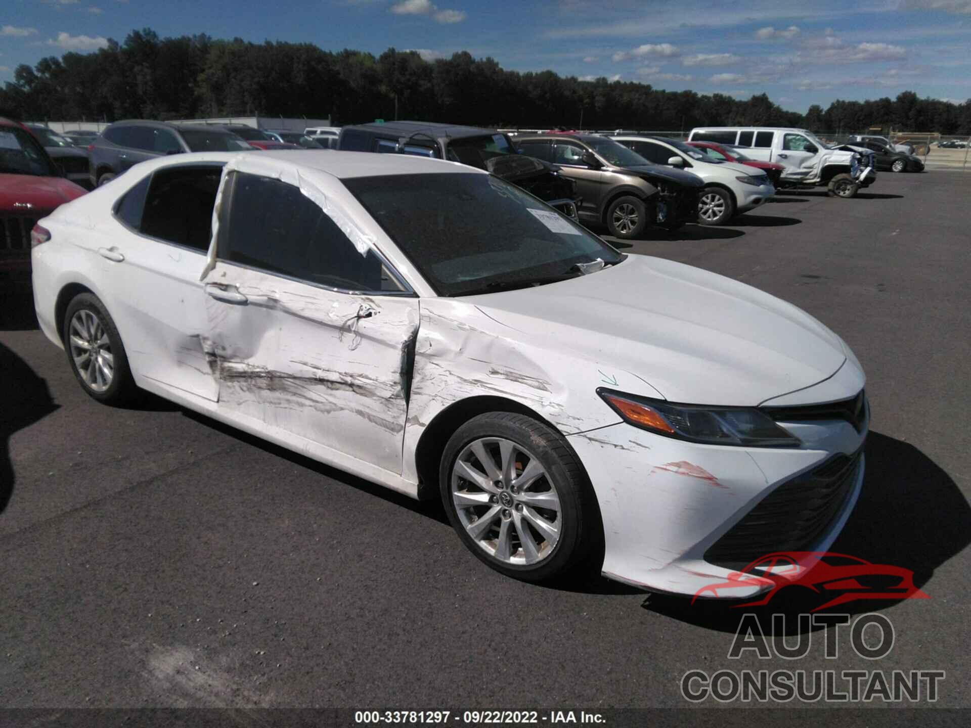 TOYOTA CAMRY 2018 - 4T1B11HK7JU550965