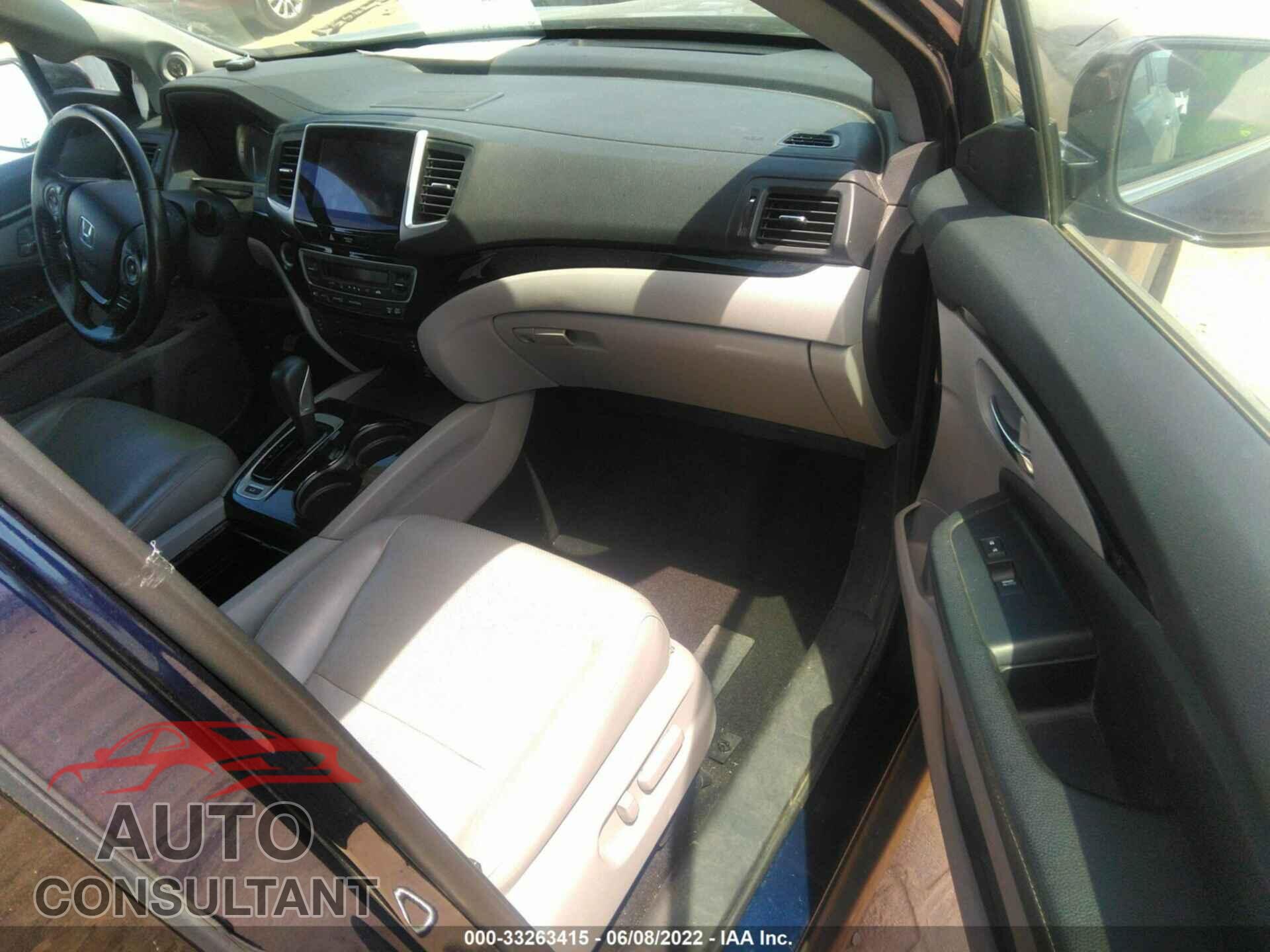 HONDA RIDGELINE 2017 - 5FPYK3F70HB024855