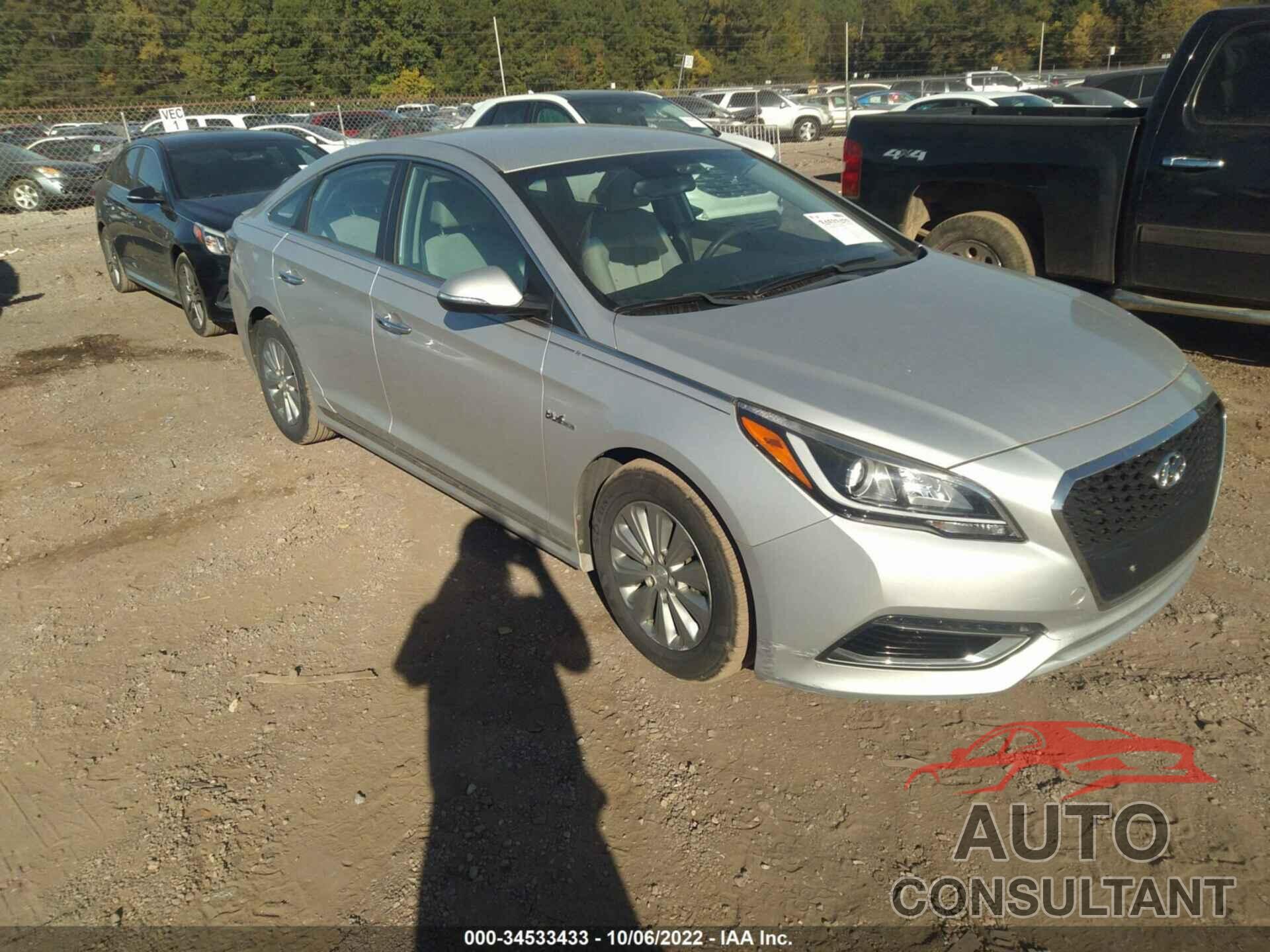 HYUNDAI SONATA HYBRID 2016 - KMHE24L11GA028126