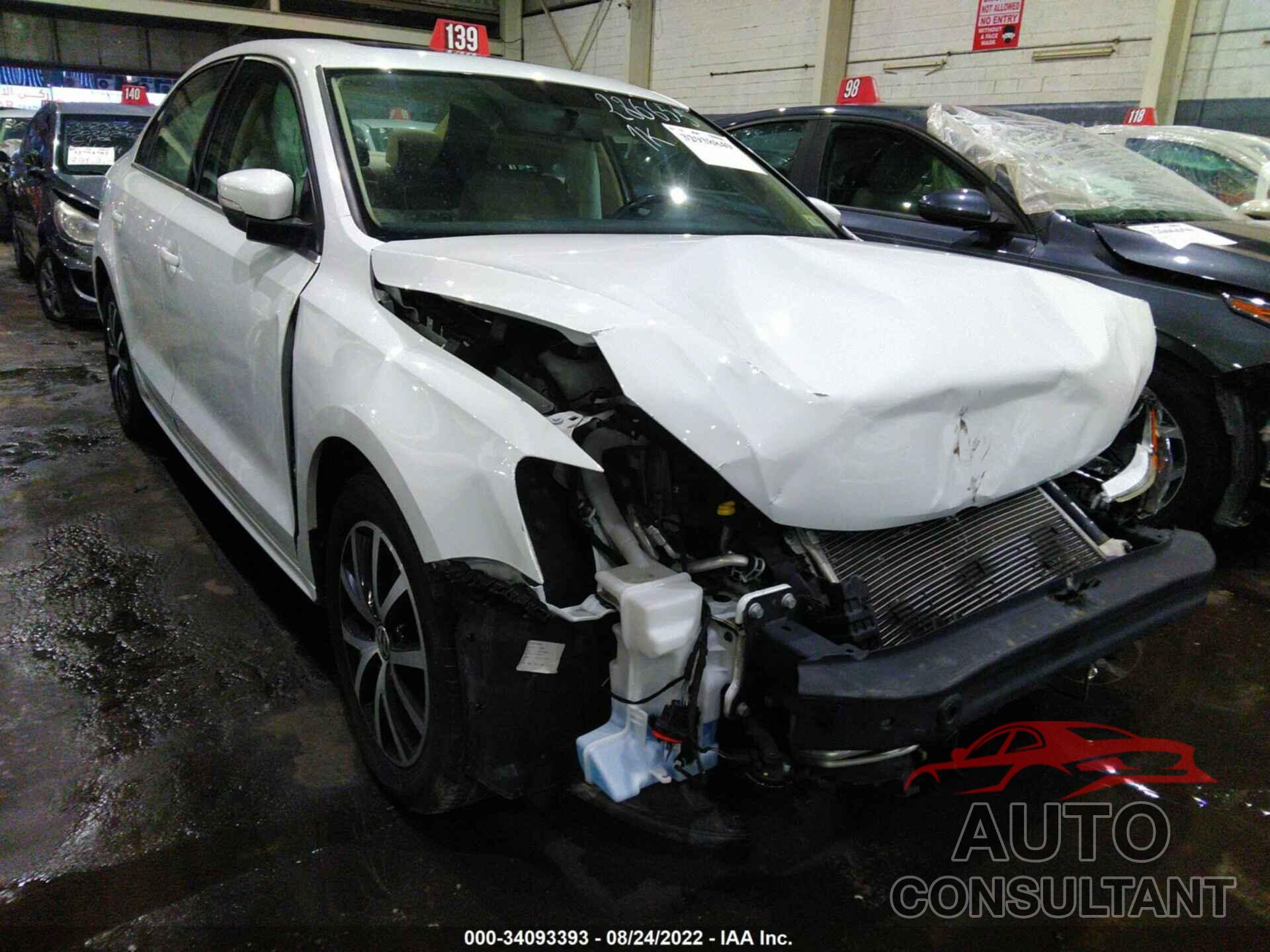 VOLKSWAGEN JETTA 2017 - 00WDB7AJ5HM286655