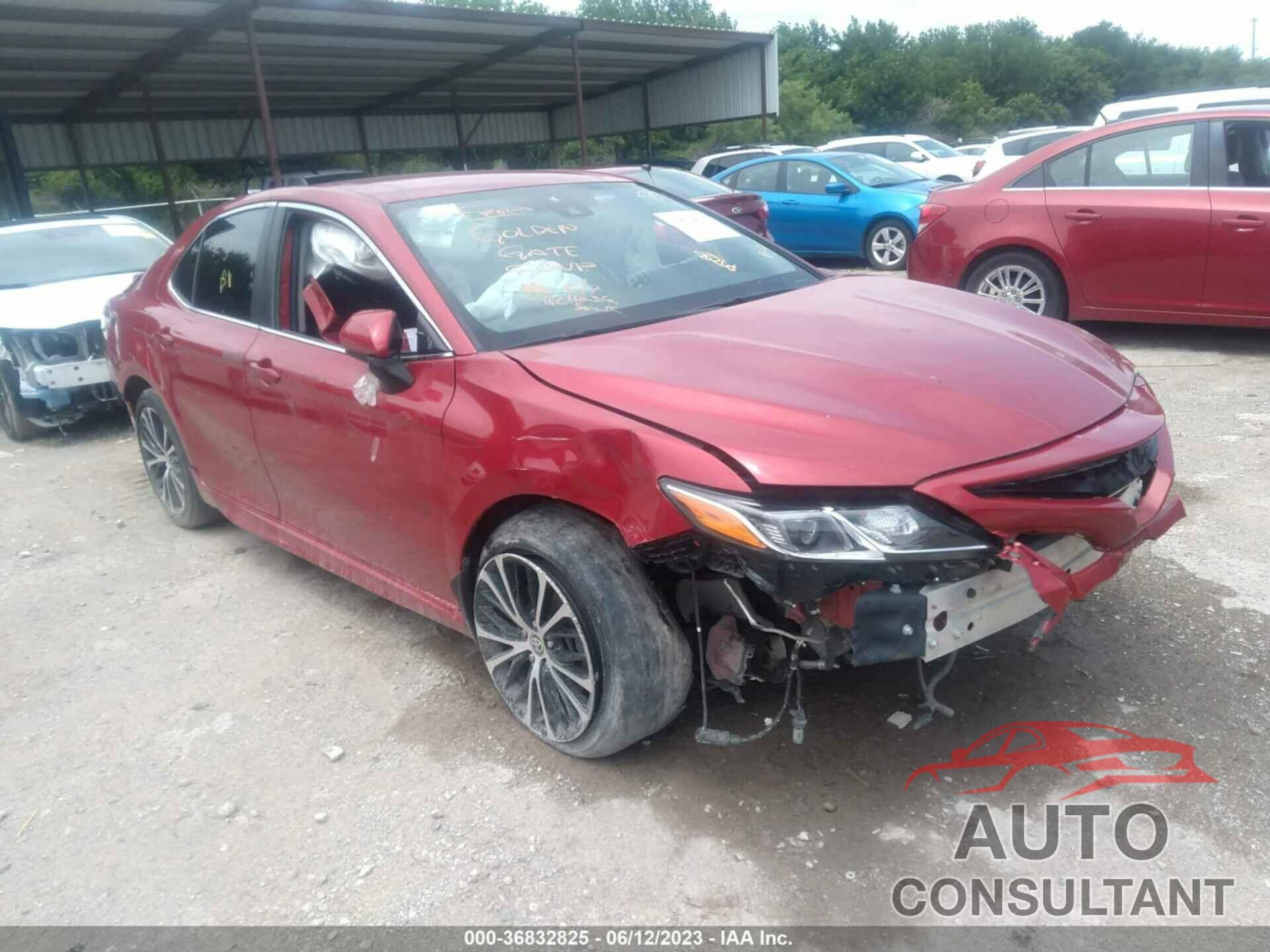TOYOTA CAMRY 2020 - 4T1G11AK3LU392157