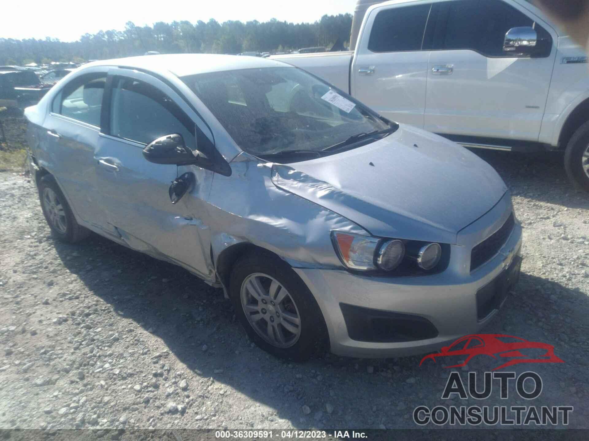 CHEVROLET SONIC 2015 - 1G1JD5SB7F4161864