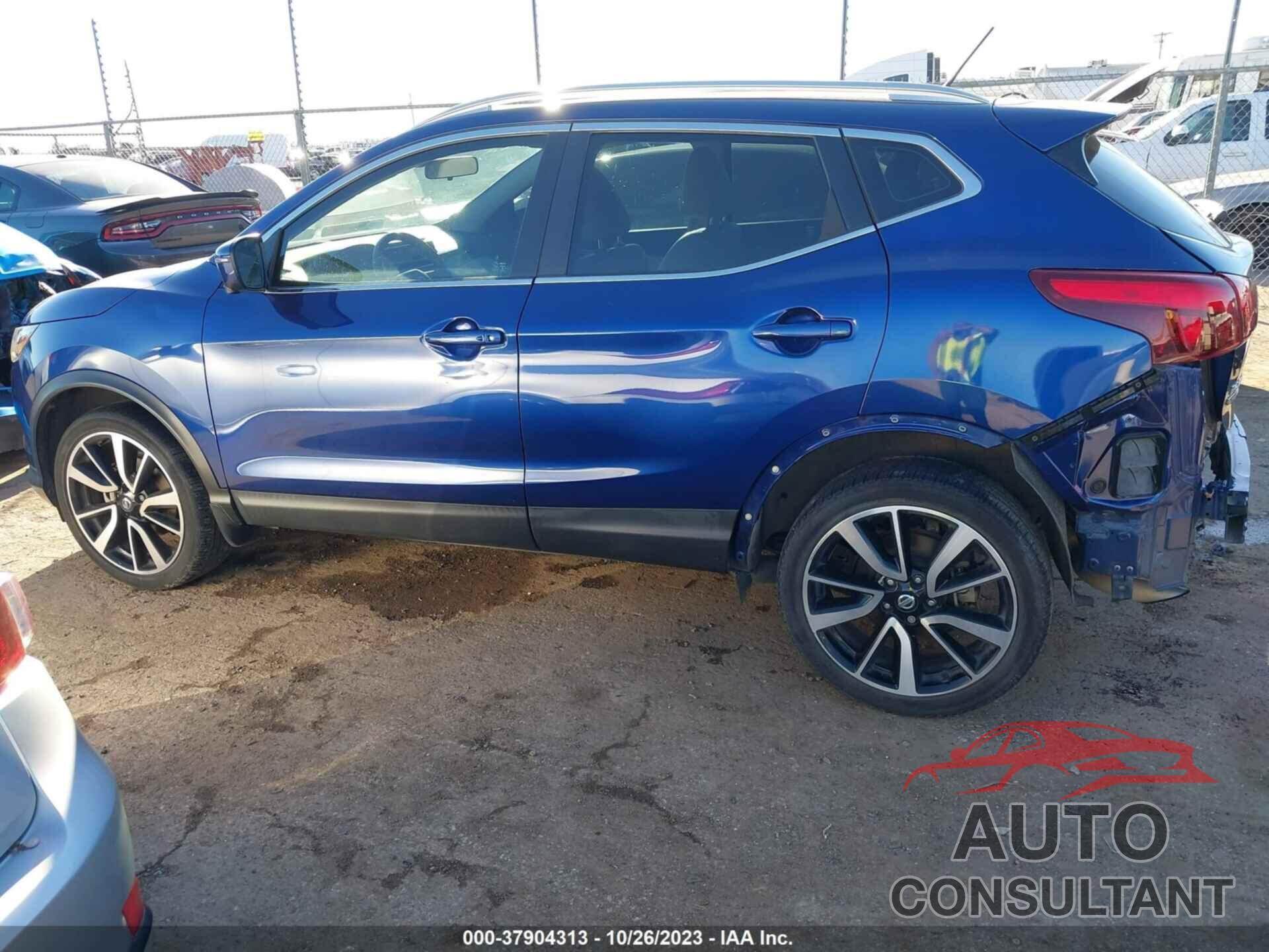 NISSAN ROGUE SPORT 2018 - JN1BJ1CP6JW109102