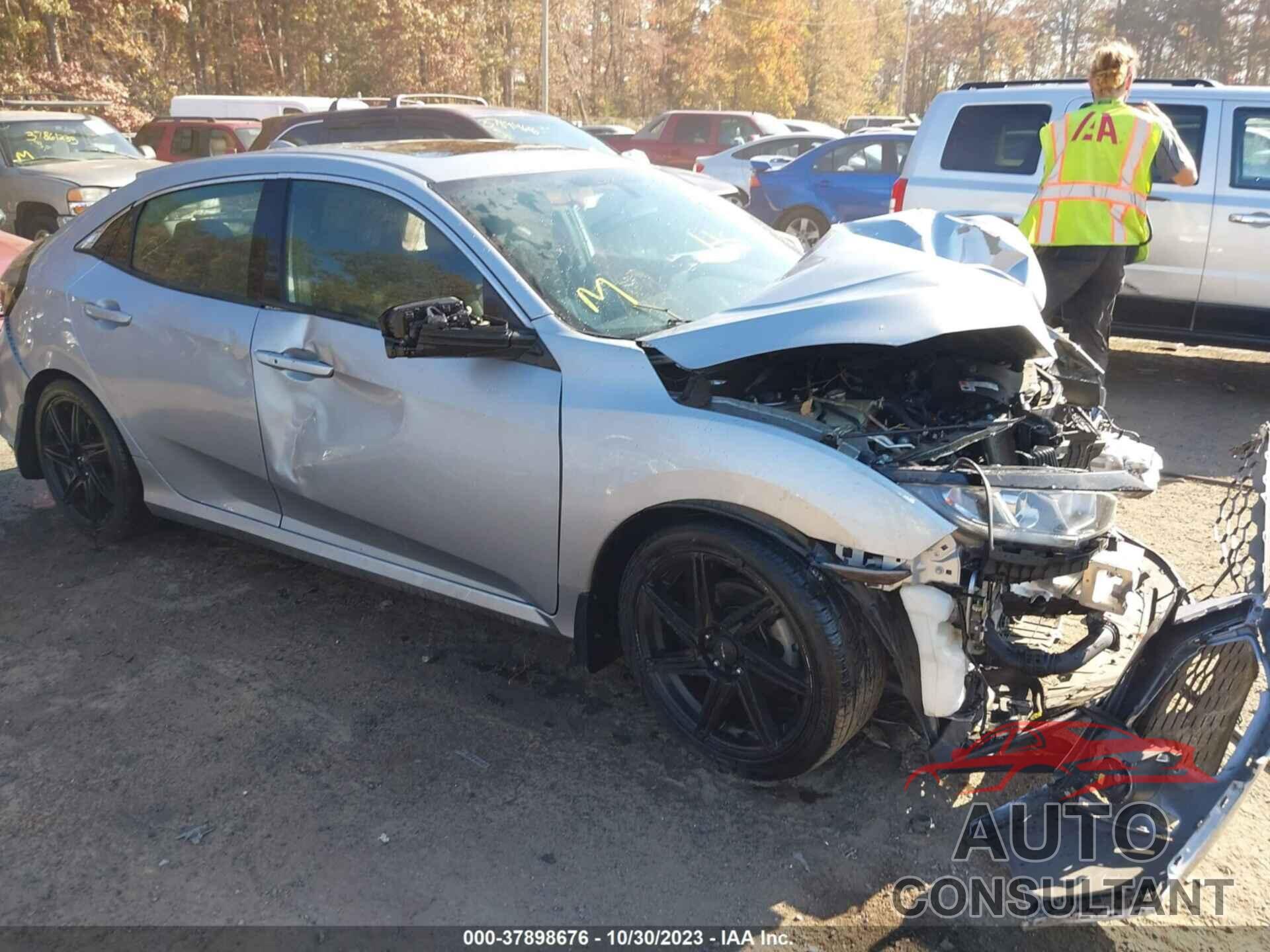 HONDA CIVIC HATCHBACK 2018 - SHHFK7H59JU217688
