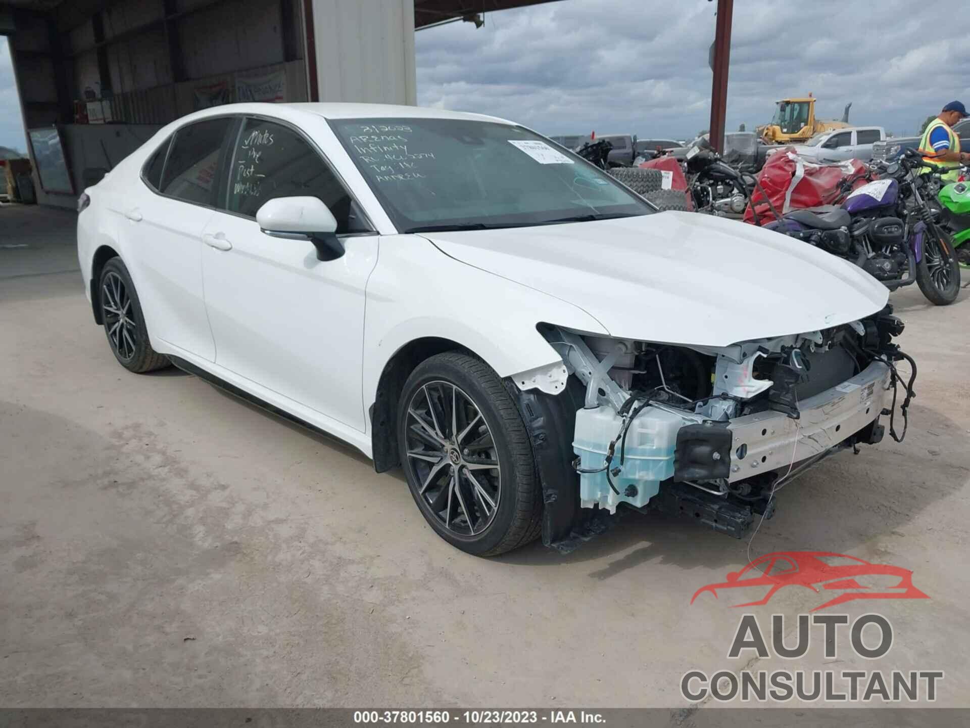 TOYOTA CAMRY 2021 - 4T1T11AK0MU497934