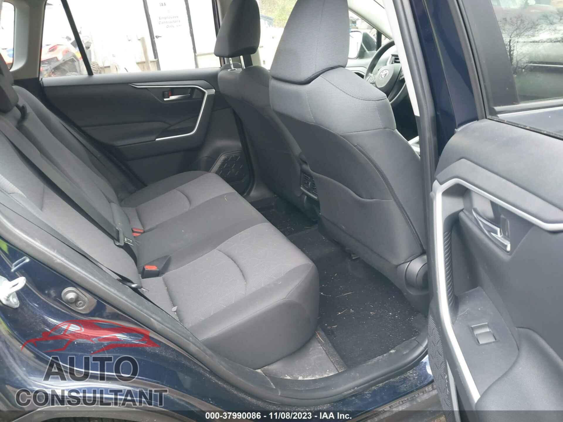 TOYOTA RAV4 2021 - JTMP1RFV7MD069642