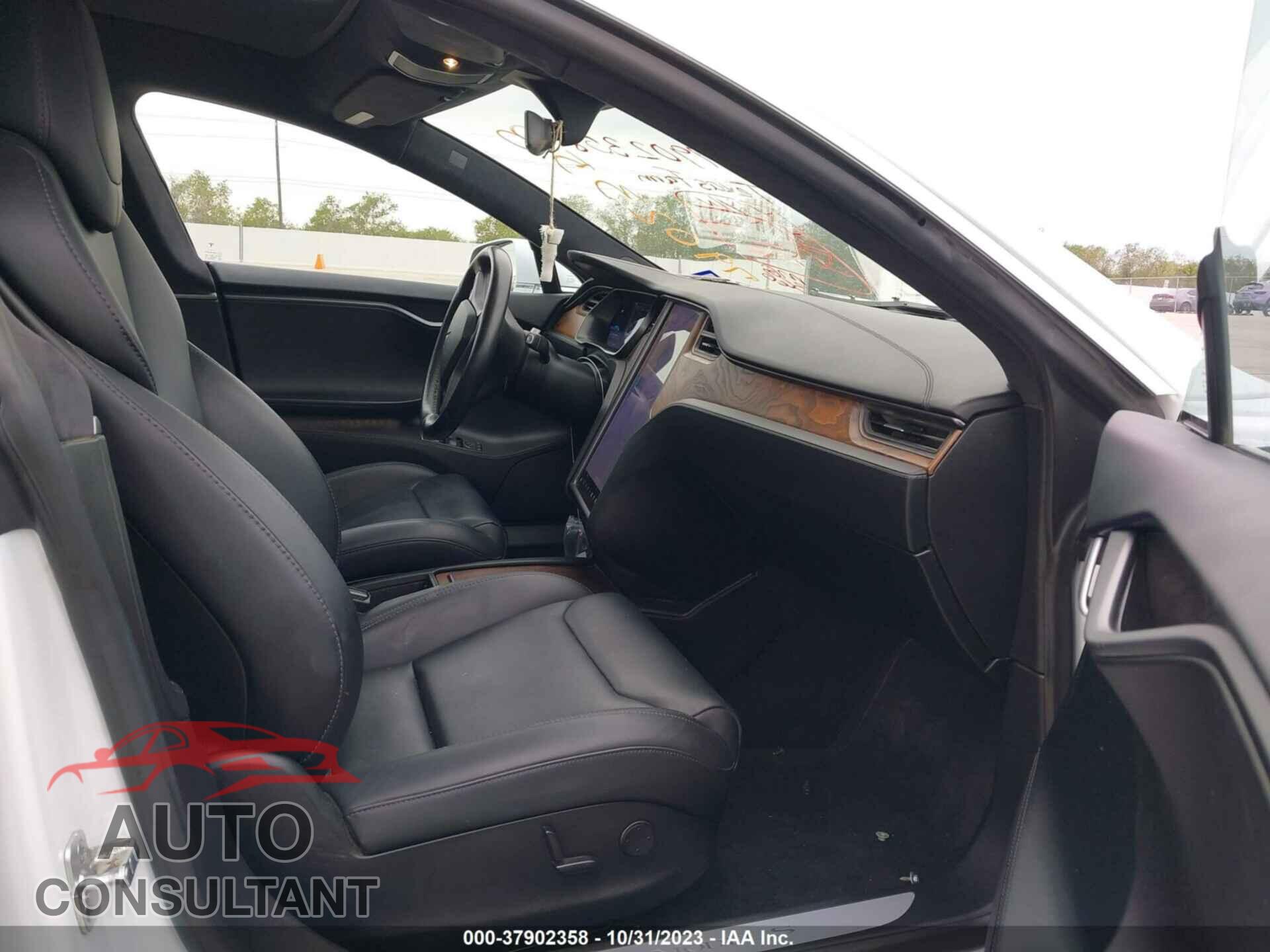 TESLA MODEL S 2020 - 5YJSA1E27LF360376