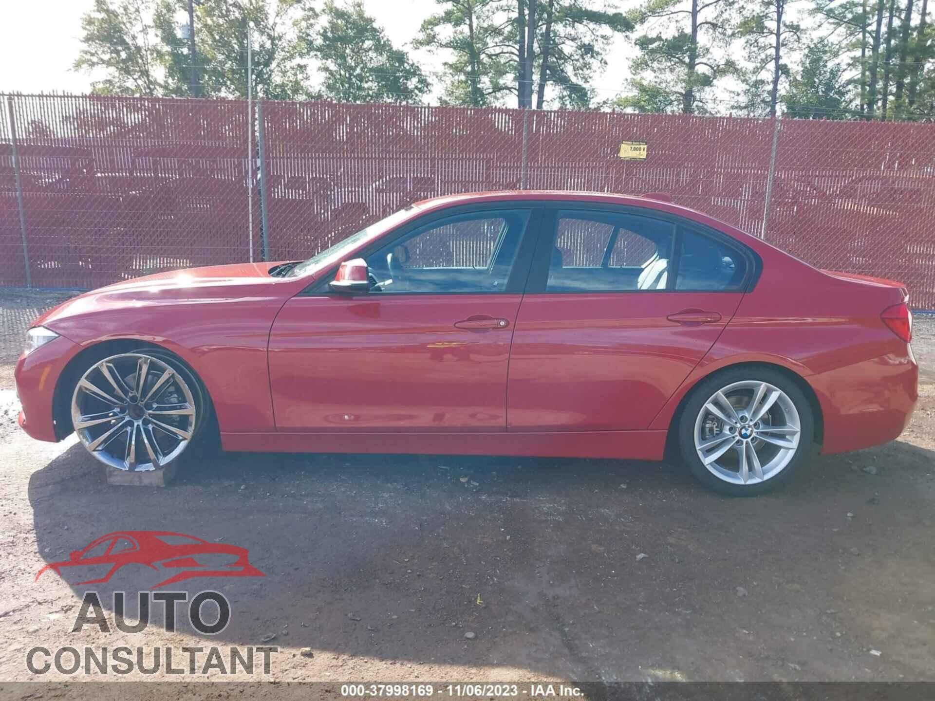 BMW 320I 2016 - WBA8E1G55GNU10511