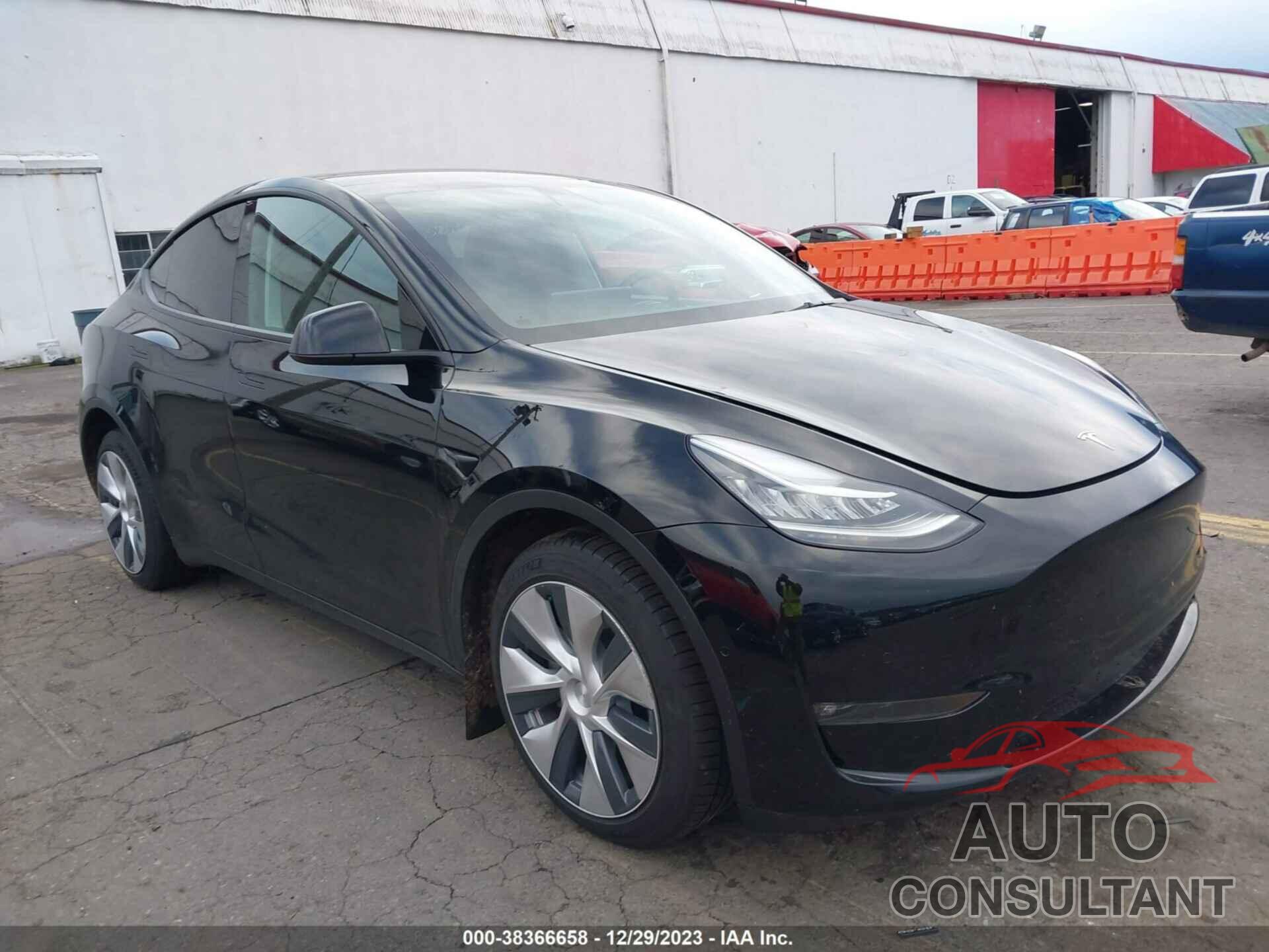 TESLA MODEL Y 2021 - 5YJYGDEE8MF288268