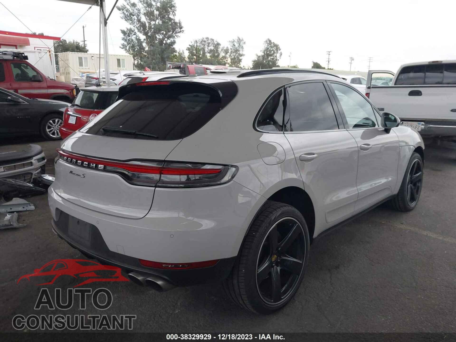 PORSCHE MACAN 2021 - WP1AB2A54MLB32556