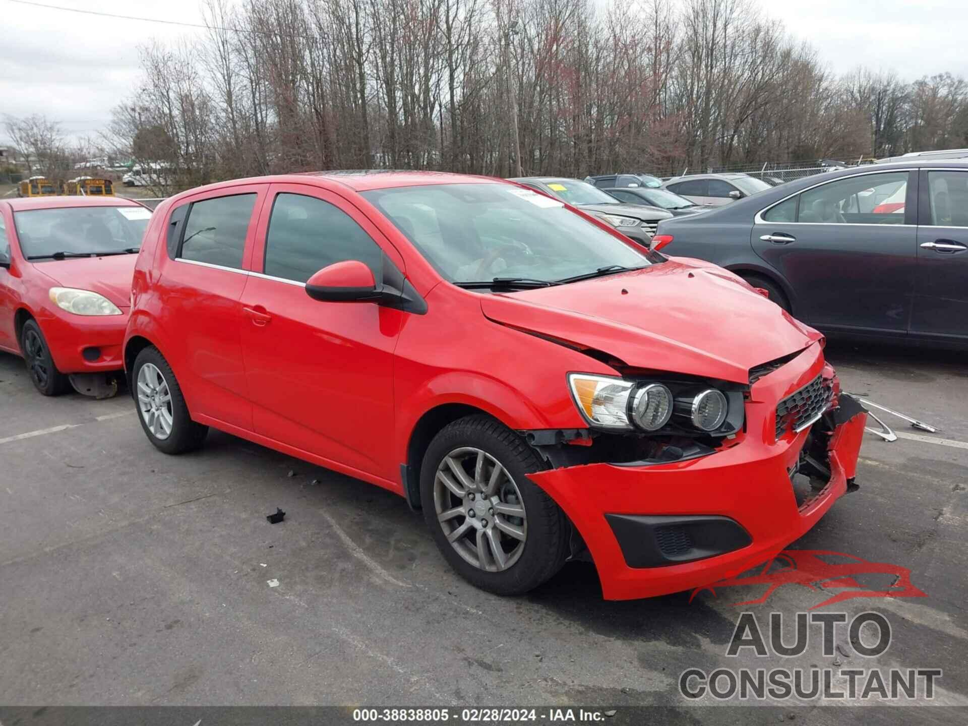 CHEVROLET SONIC 2016 - 1G1JD6SB6G4123906