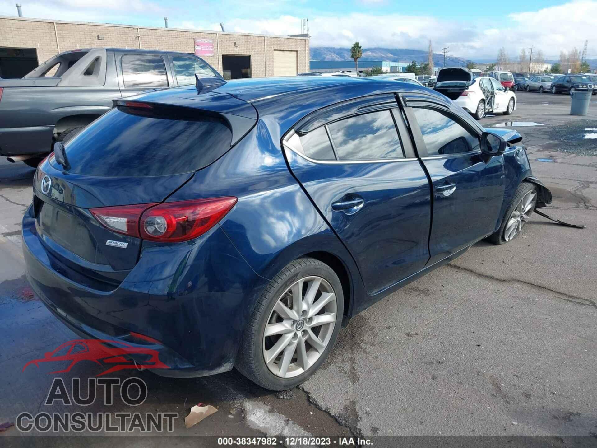 MAZDA MAZDA3 2017 - 3MZBN1M37HM130514