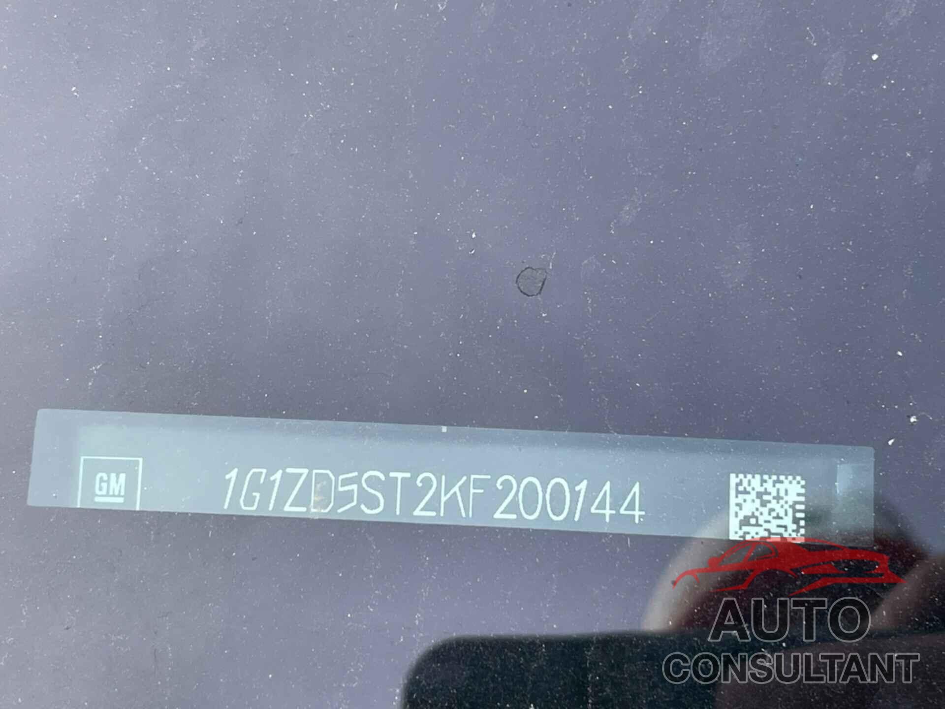 CHEVROLET MALIBU 2019 - 1G1ZD5ST2KF200144