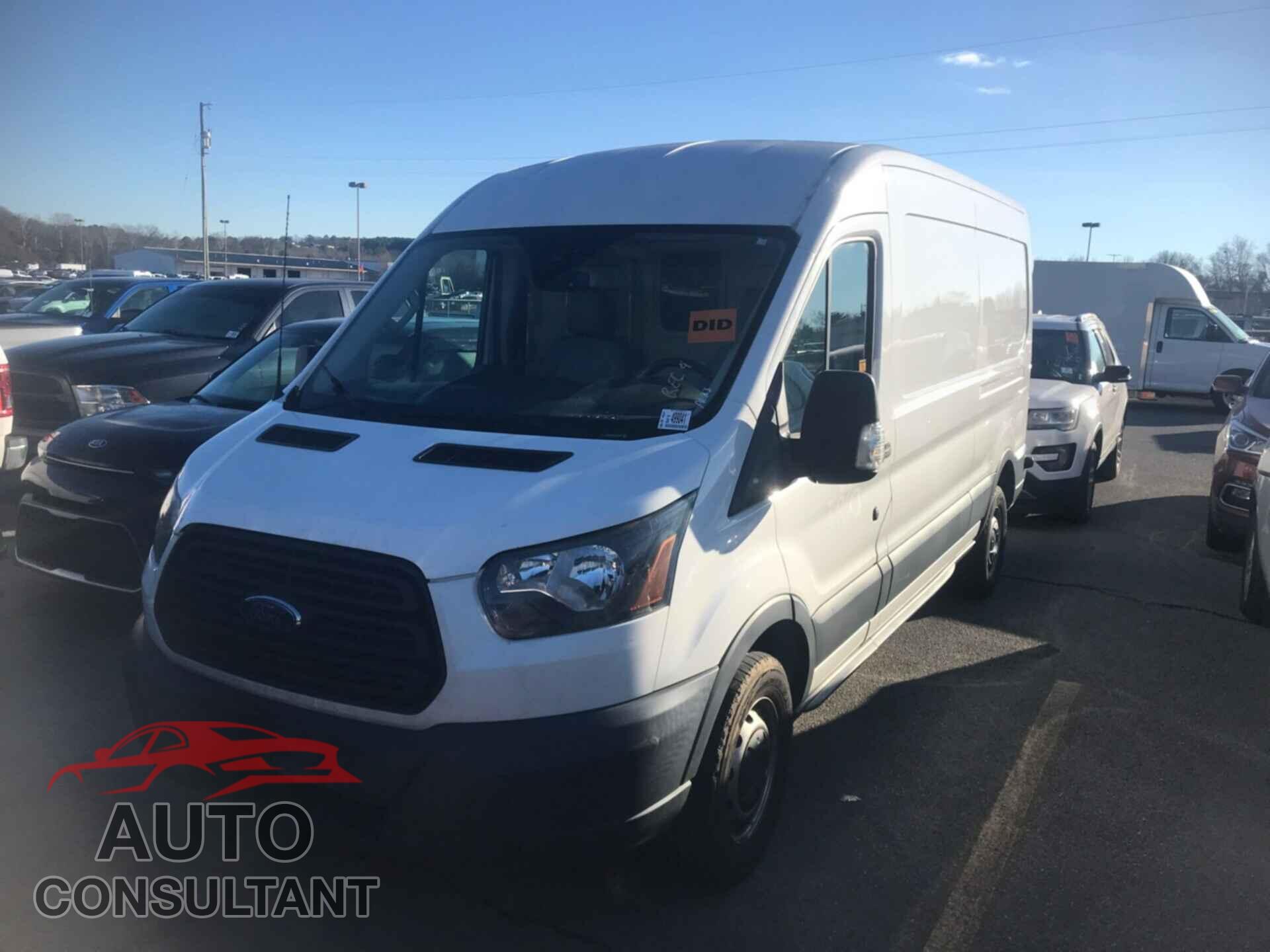 FORD TRANSIT 2017 - 1FTYR2CM2HKA15845