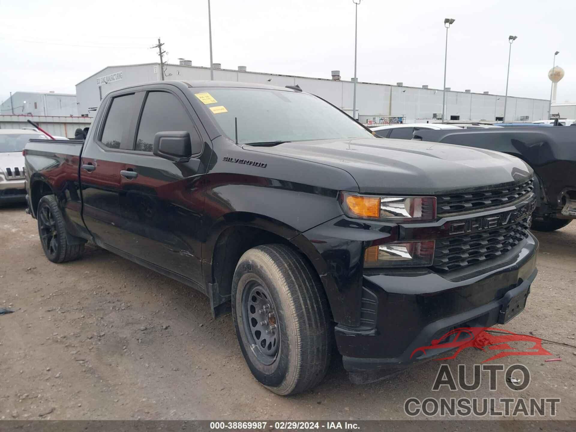 CHEVROLET SILVERADO 1500 2021 - 1GCRWBEK3MZ368945