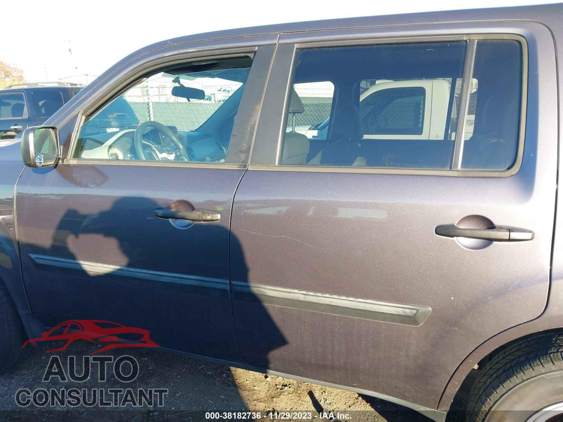 HONDA PILOT 2015 - 5FNYF4H28FB045292
