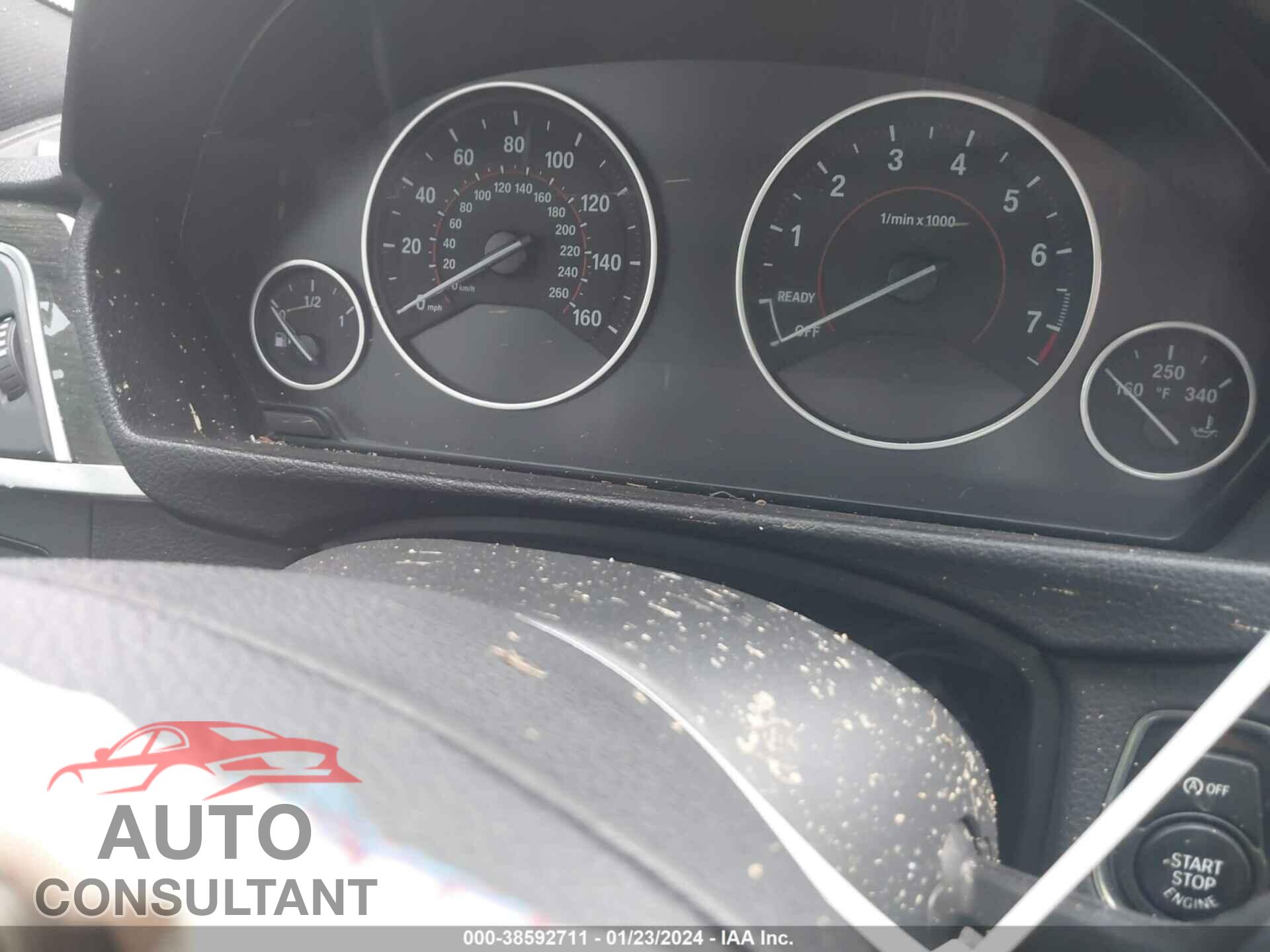 BMW 328I 2016 - WBA8E3G58GNU00664