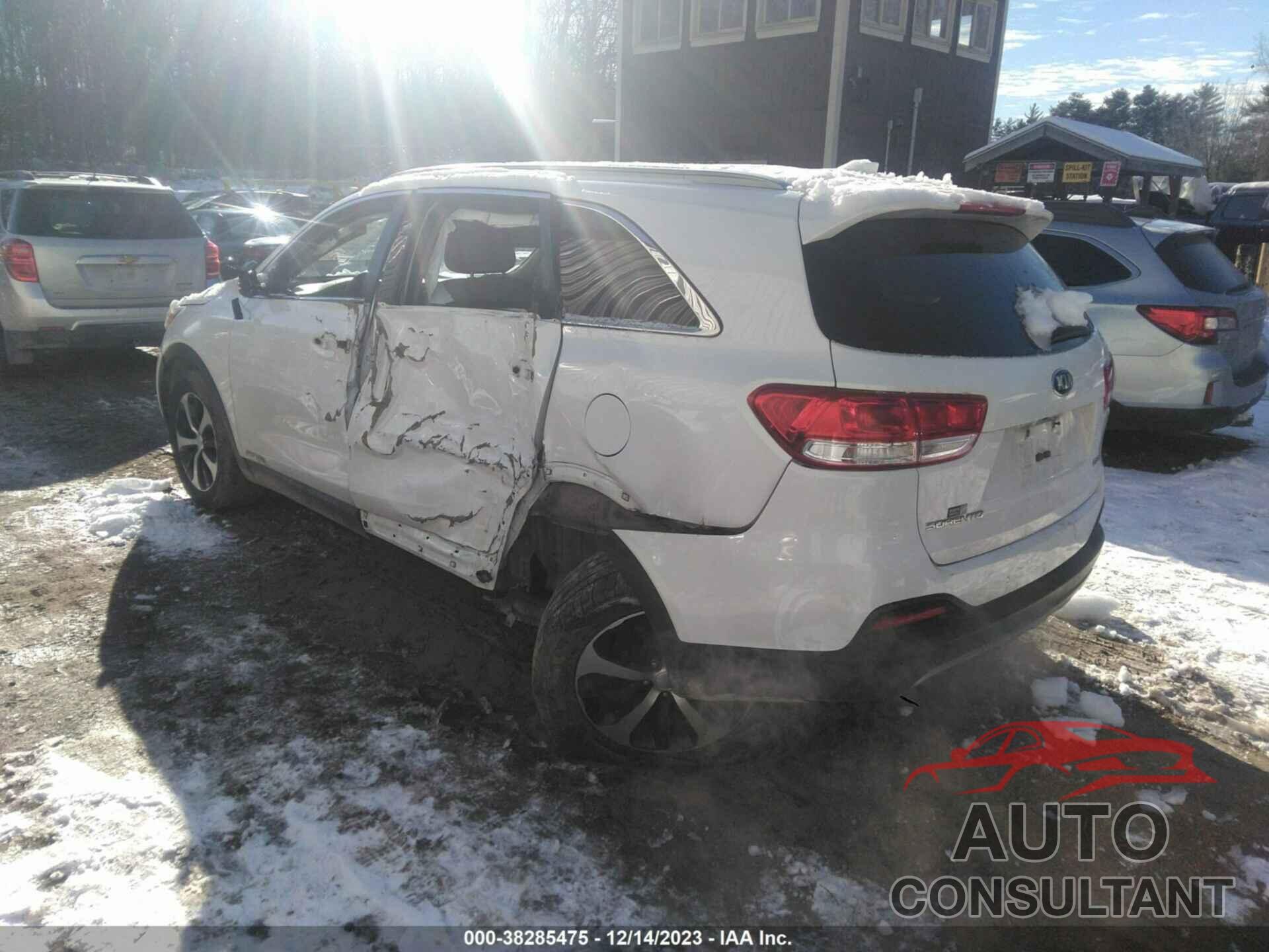 KIA SORENTO 2016 - 5XYPHDA56GG141474