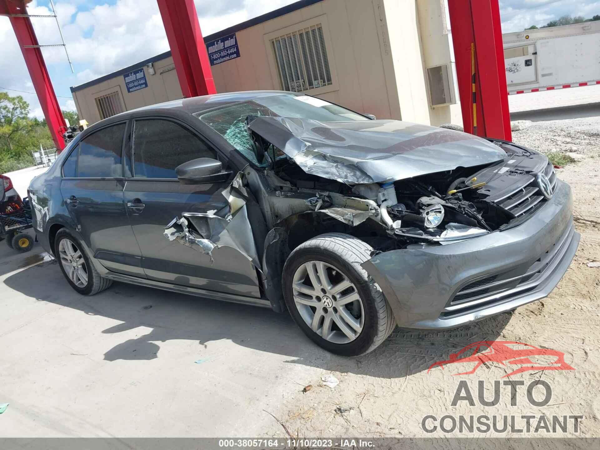 VOLKSWAGEN JETTA 2018 - 3VW2B7AJ0JM233746