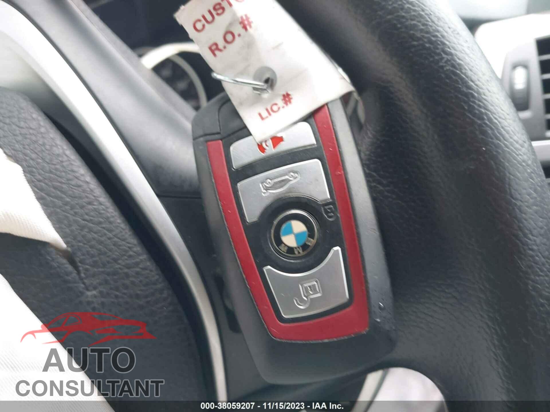 BMW 328I 2016 - WBA8E3G57GNU04544
