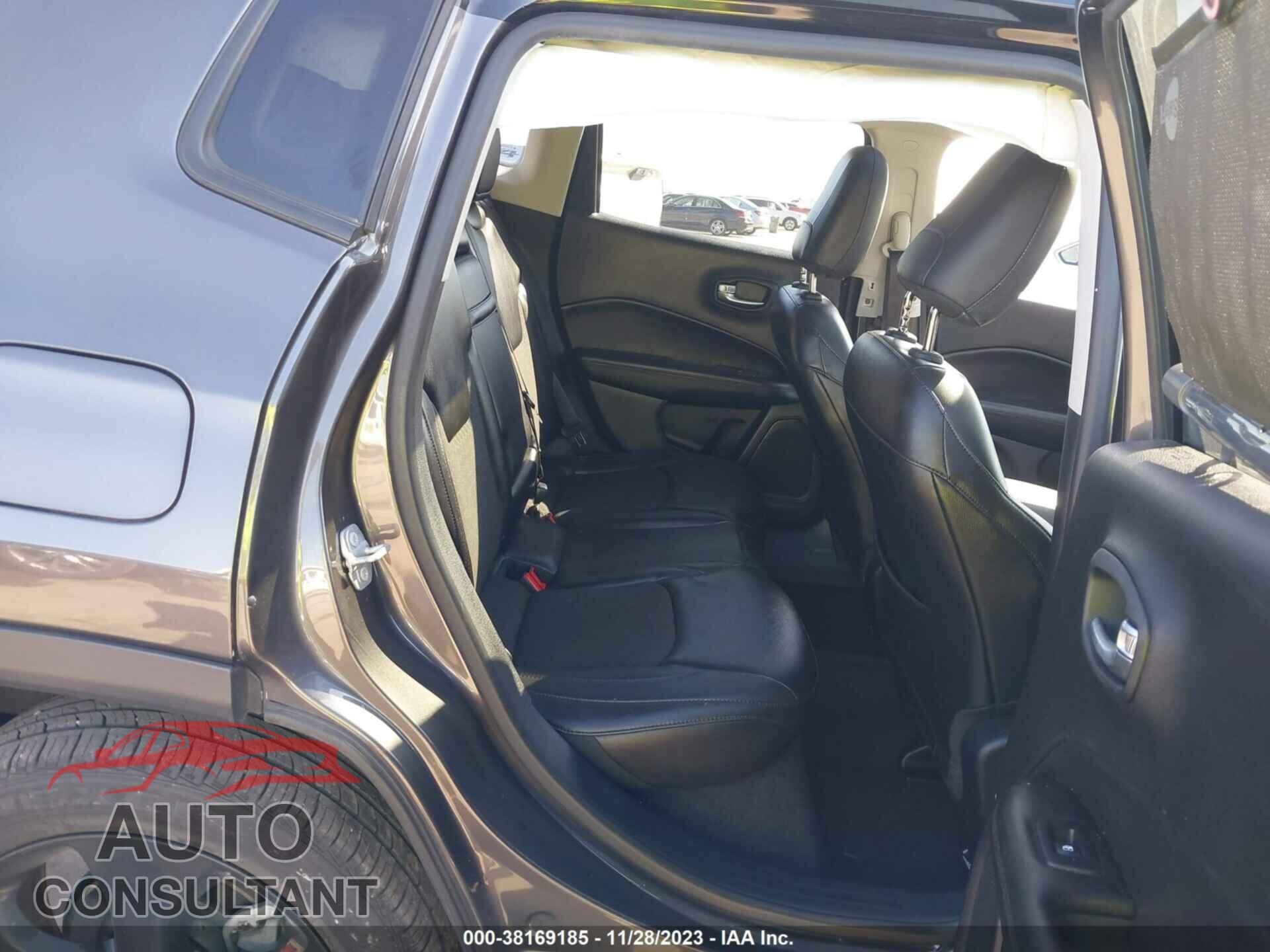 JEEP COMPASS 2018 - 3C4NJDBB3JT314898