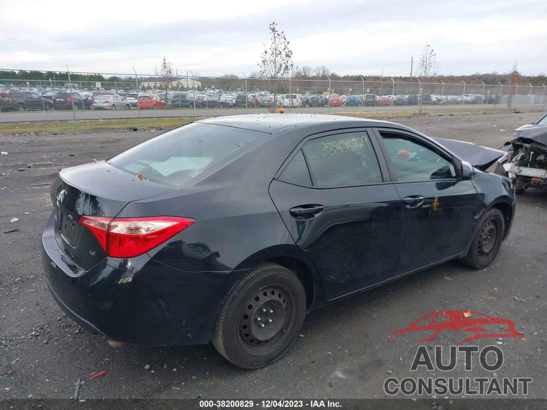 TOYOTA COROLLA 2018 - 5YFBURHE0JP740415